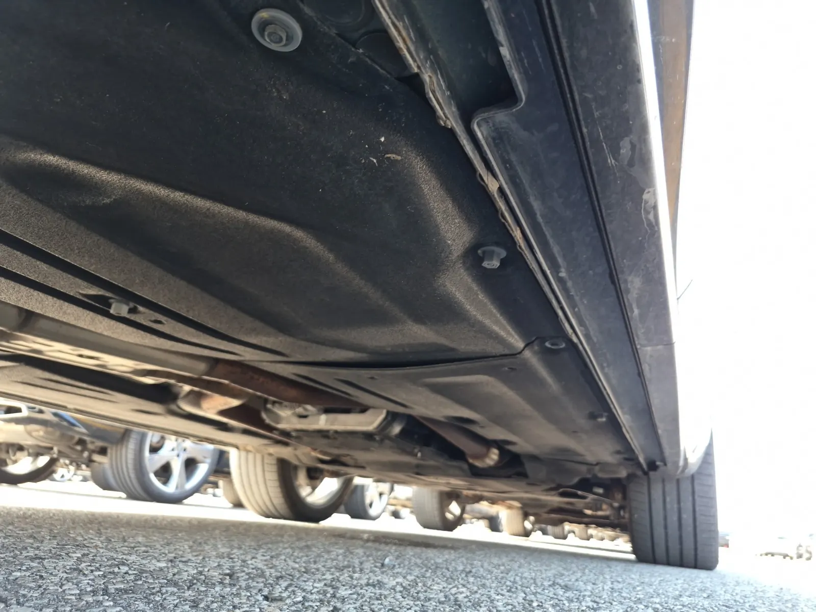 Undercarriage - Passenger Photo
