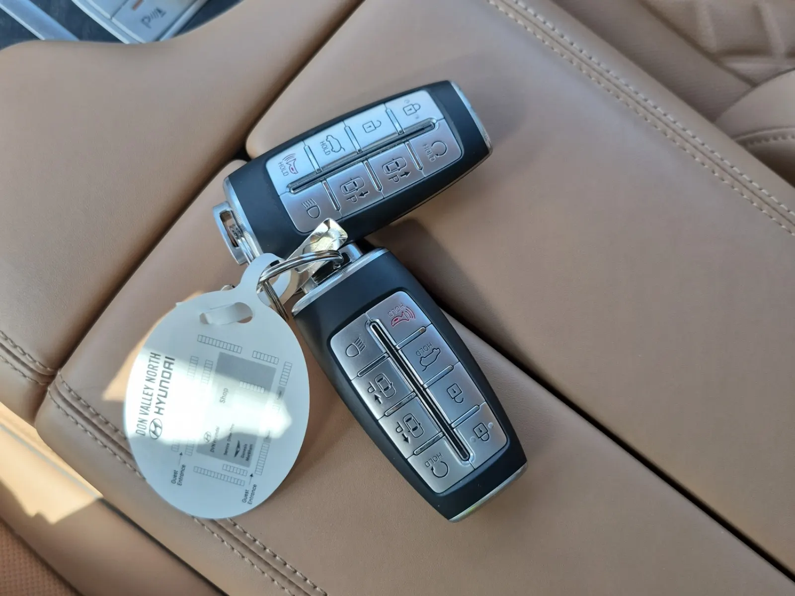 Keys/Fobs/Manual Photo