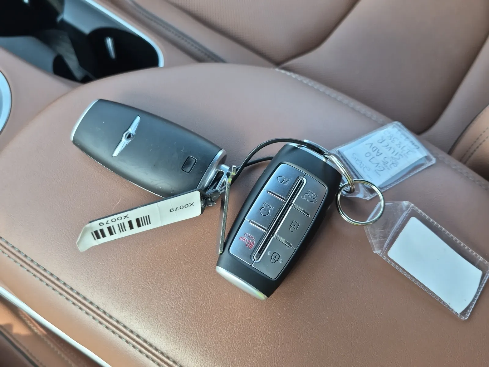 Keys/Fobs/Manual Photo