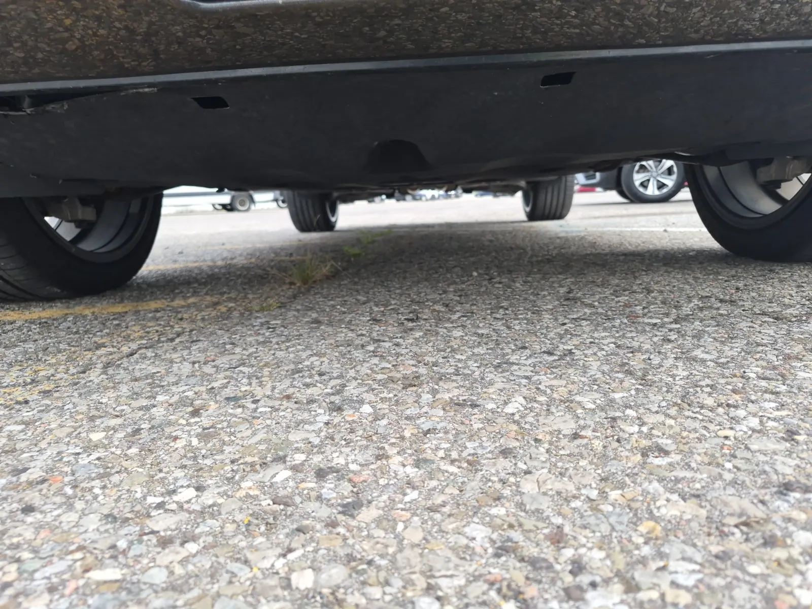 Undercarriage - Front Photo