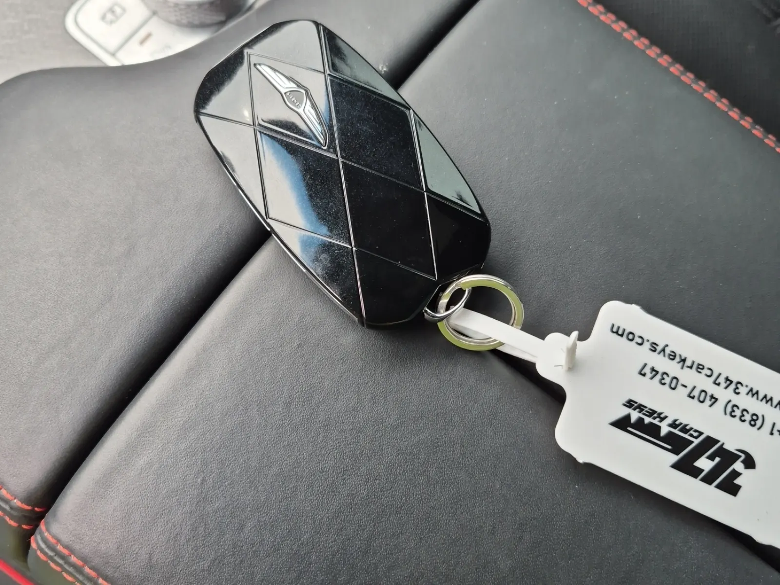 Keys/Fobs/Manual Photo