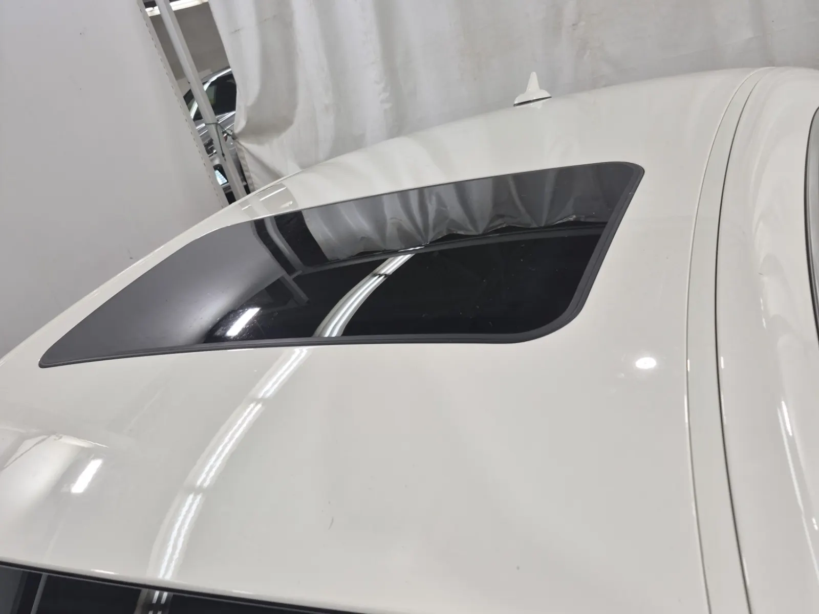 Exterior Roof Photo