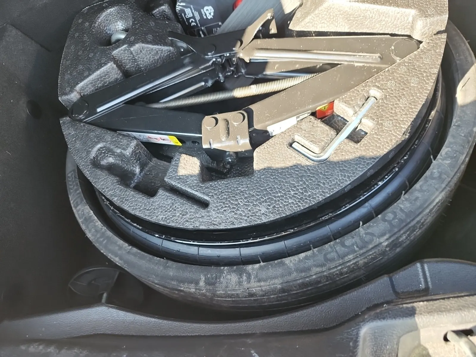Spare Tire & Wheel Photo