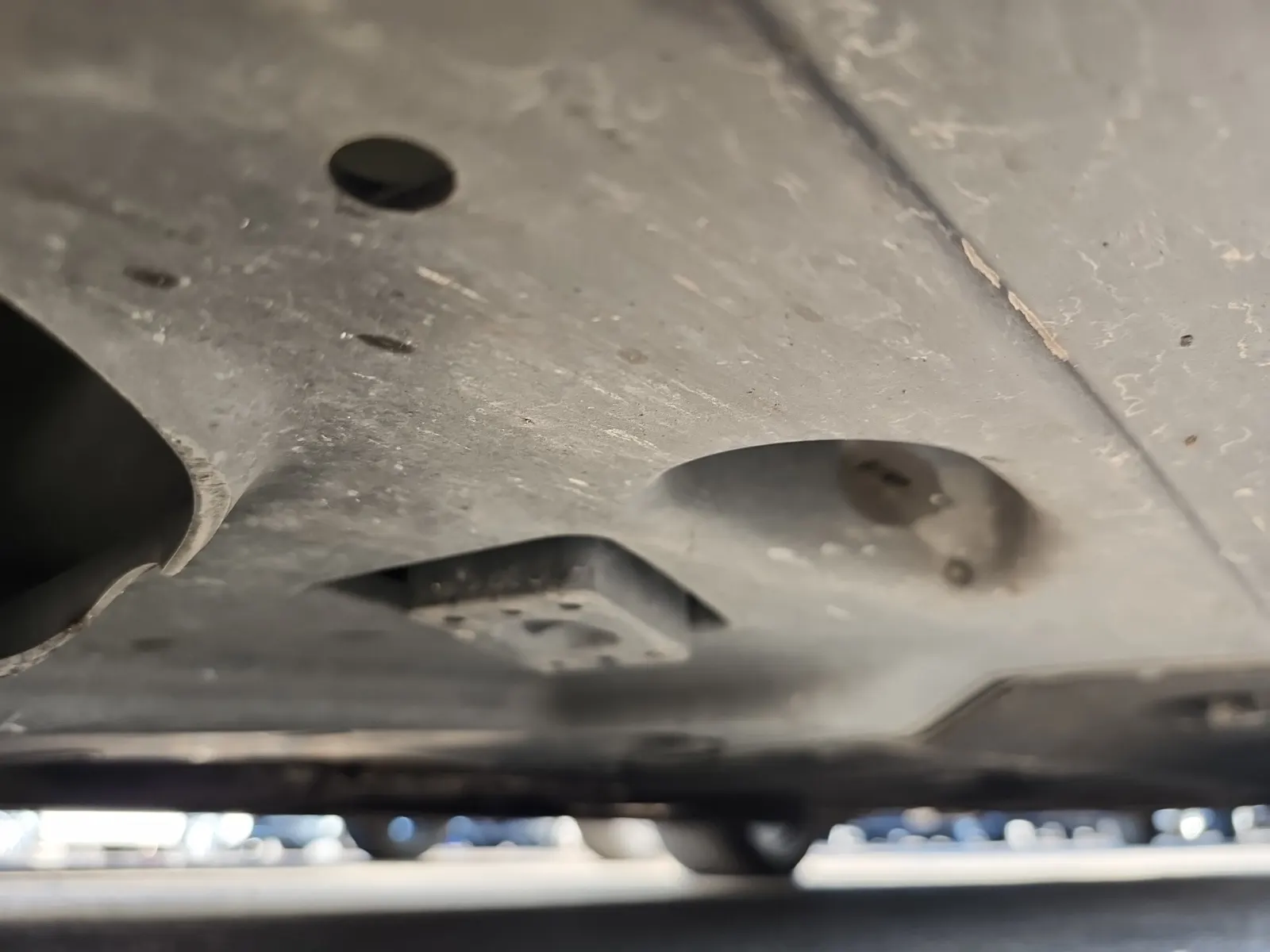 Undercarriage - Driver Photo