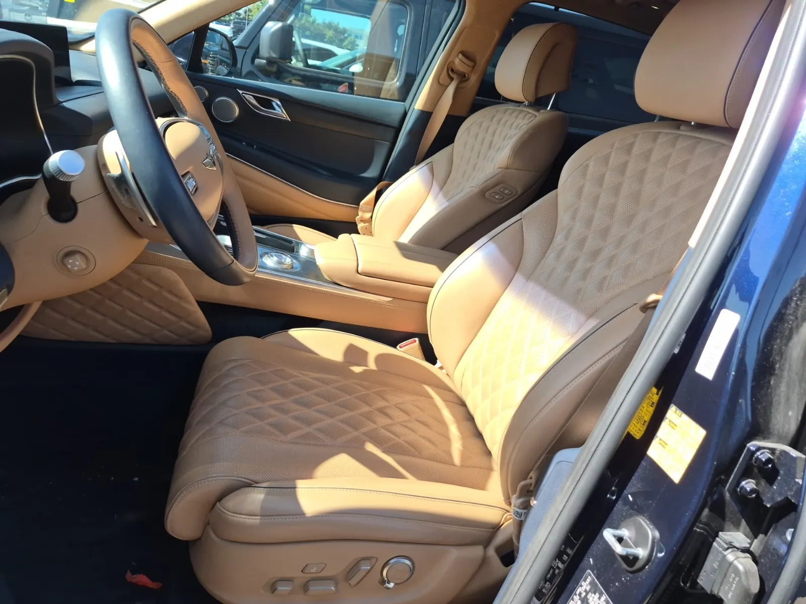 Front Interior Photo