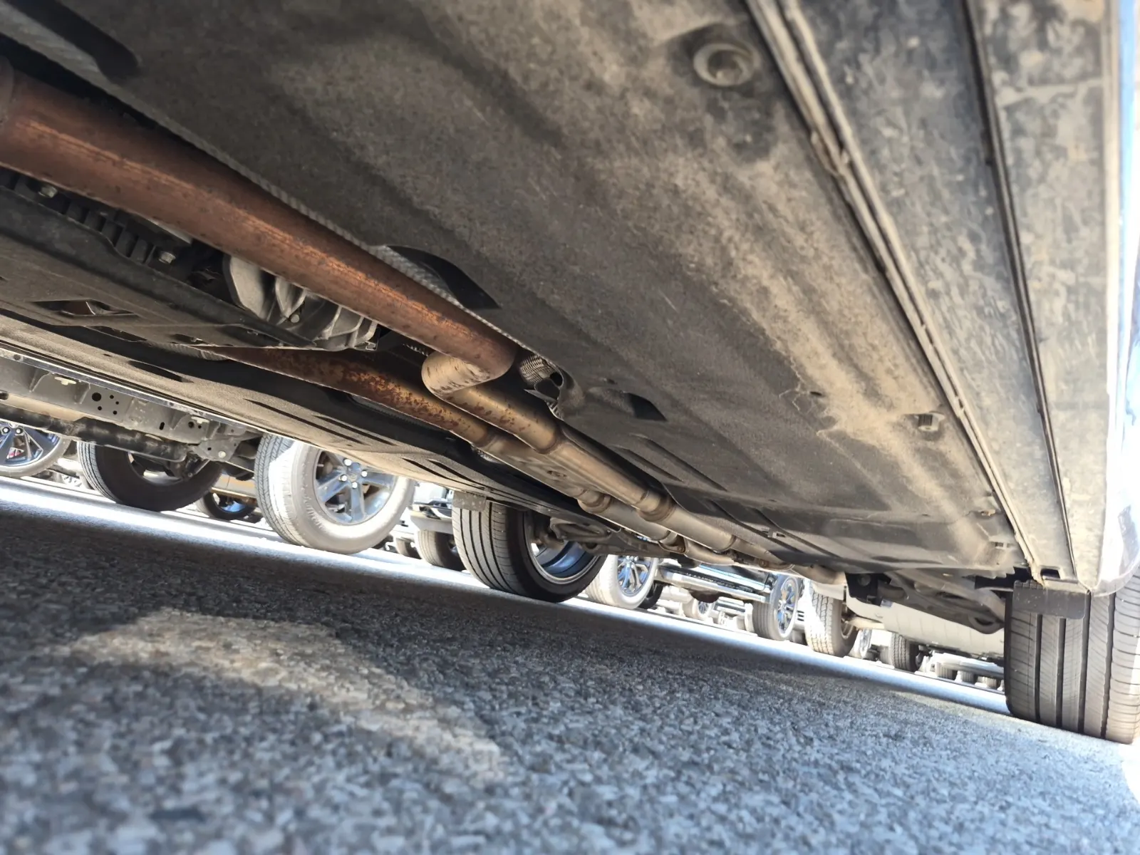 Undercarriage - Driver Photo