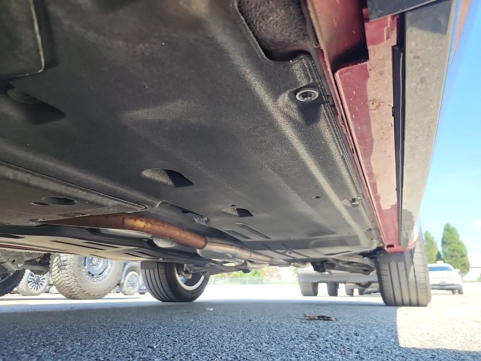 Undercarriage - Driver Photo