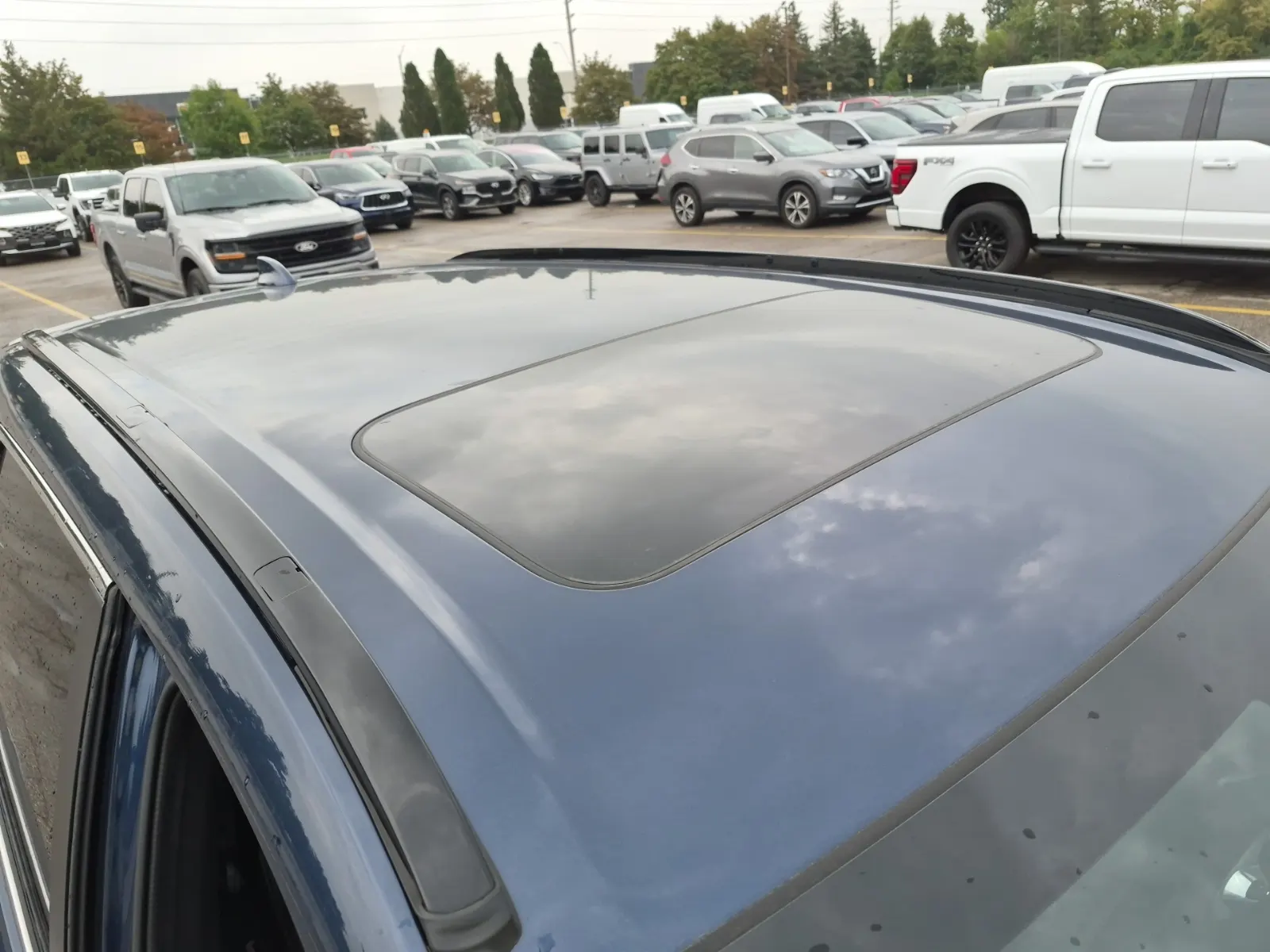 Exterior Roof Photo