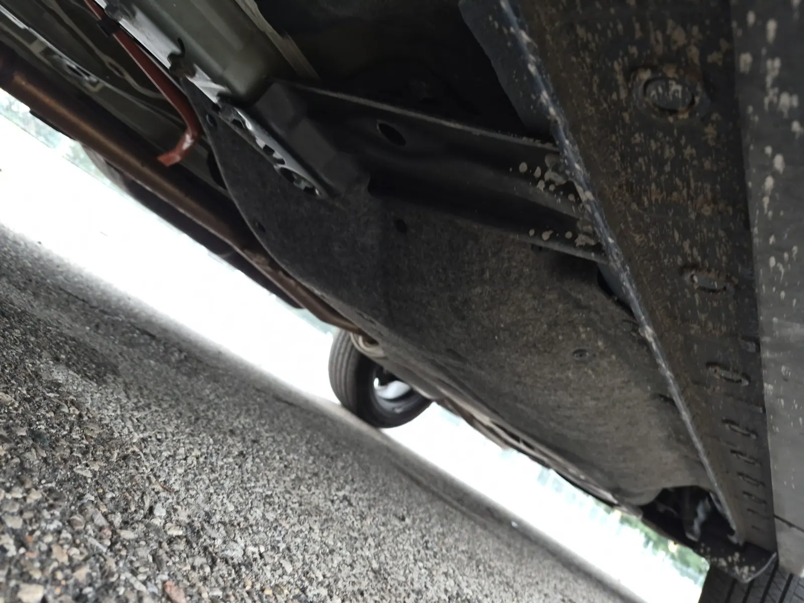 Undercarriage - Driver Photo