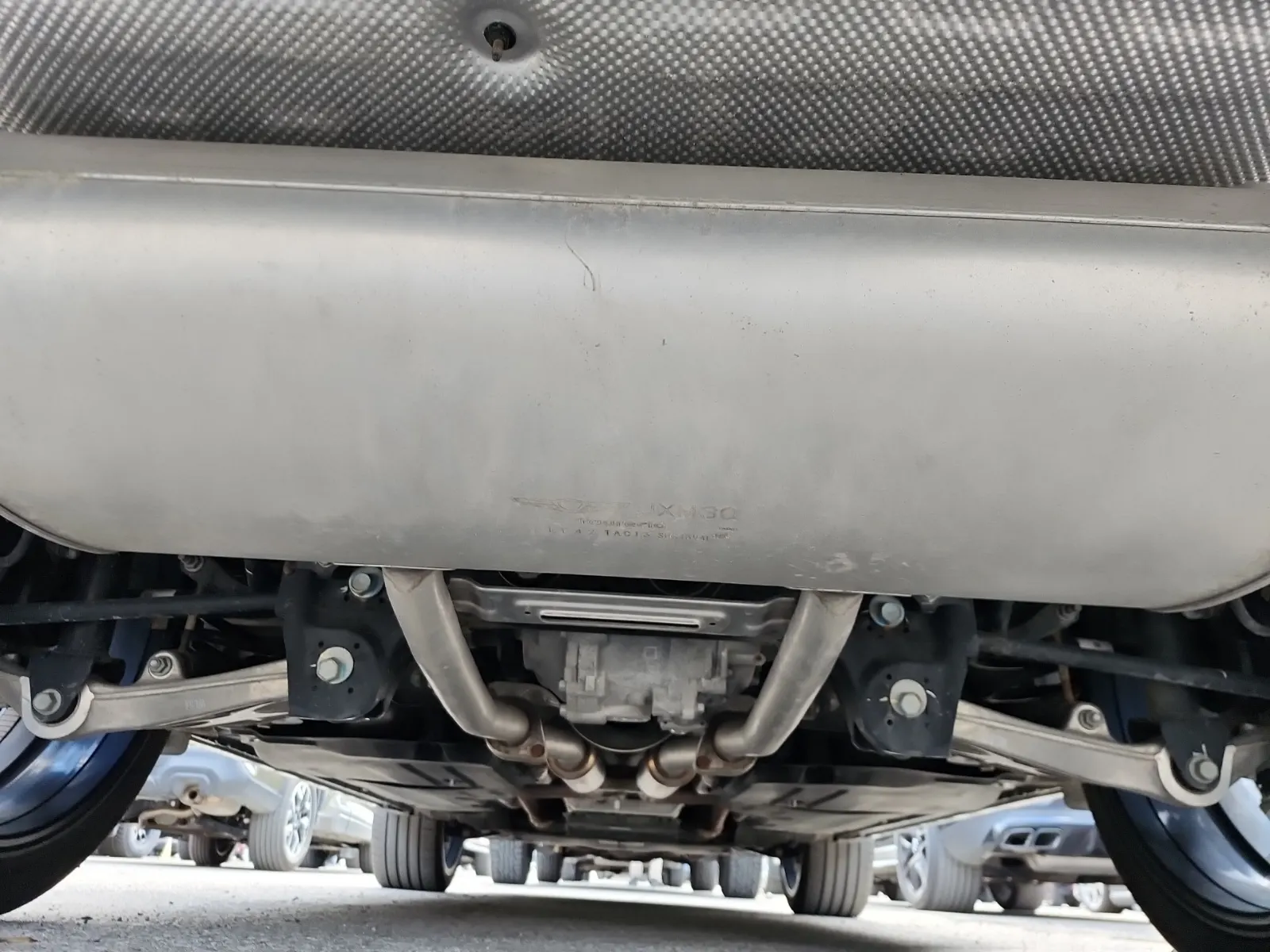 Undercarriage - Rear Photo