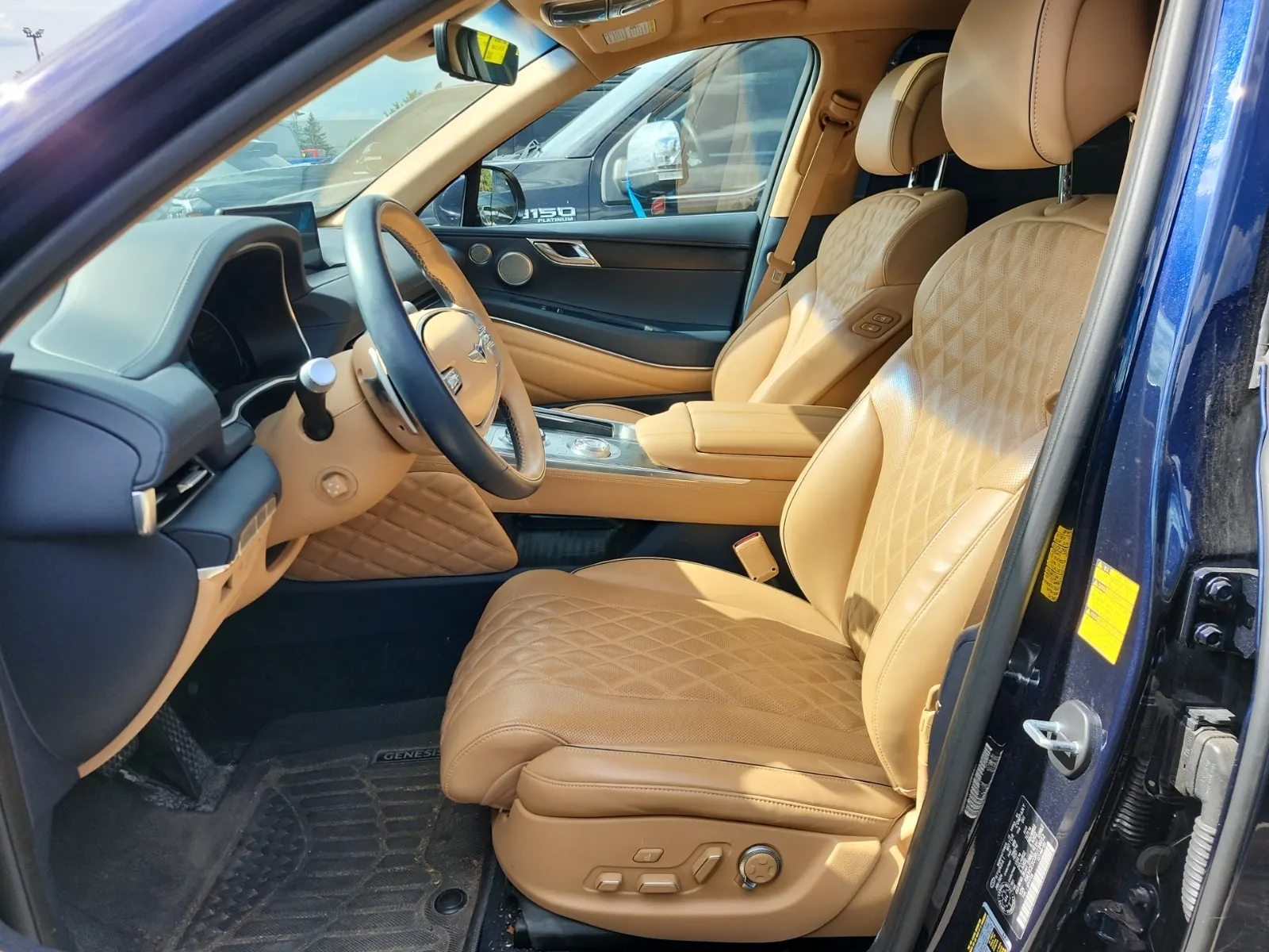 Front Interior Photo