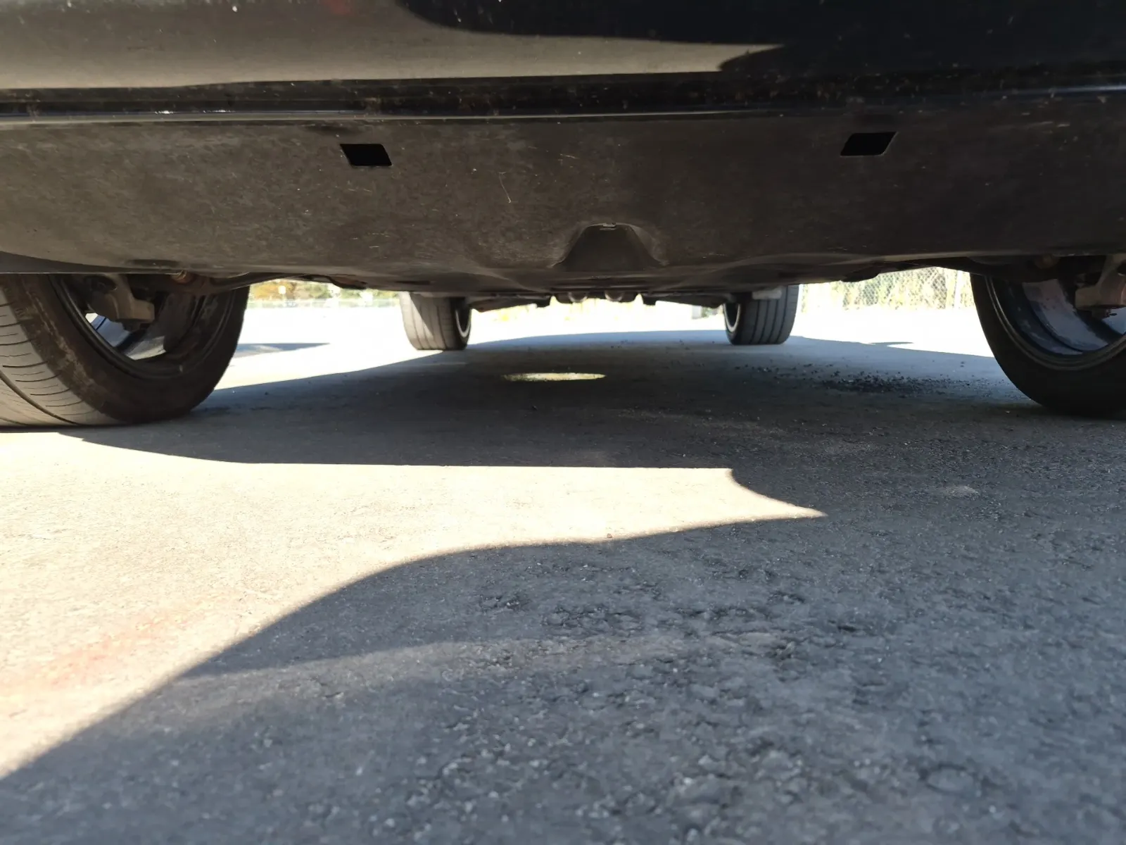 Undercarriage - Front Photo