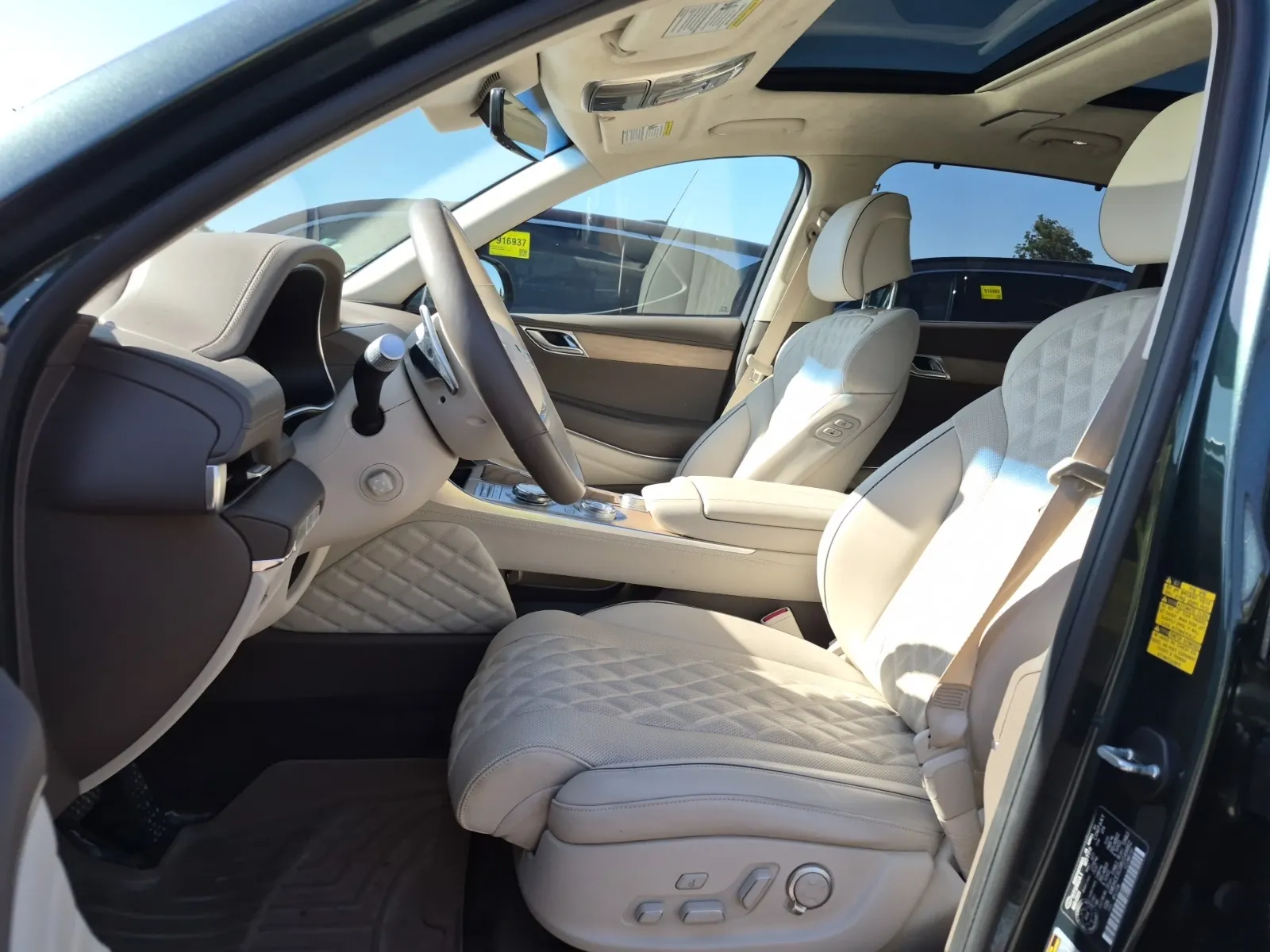 Front Interior Photo