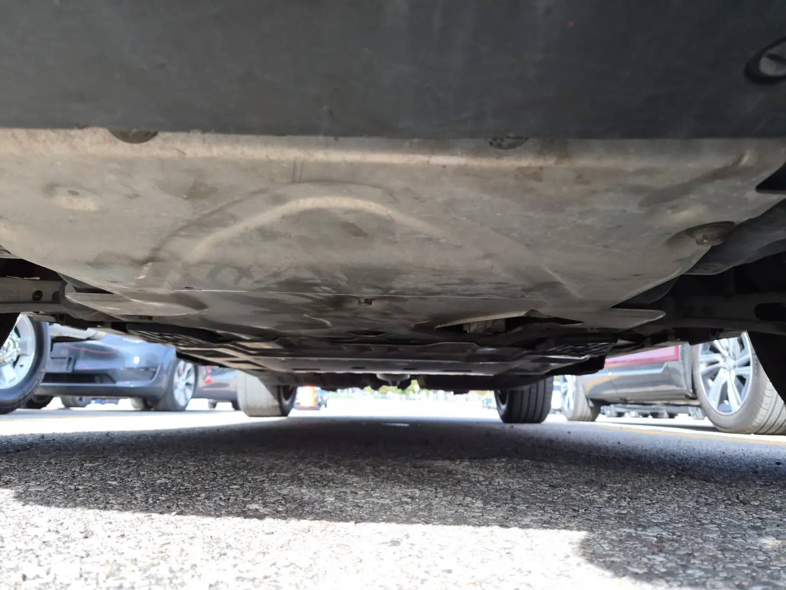 Undercarriage - Front Photo