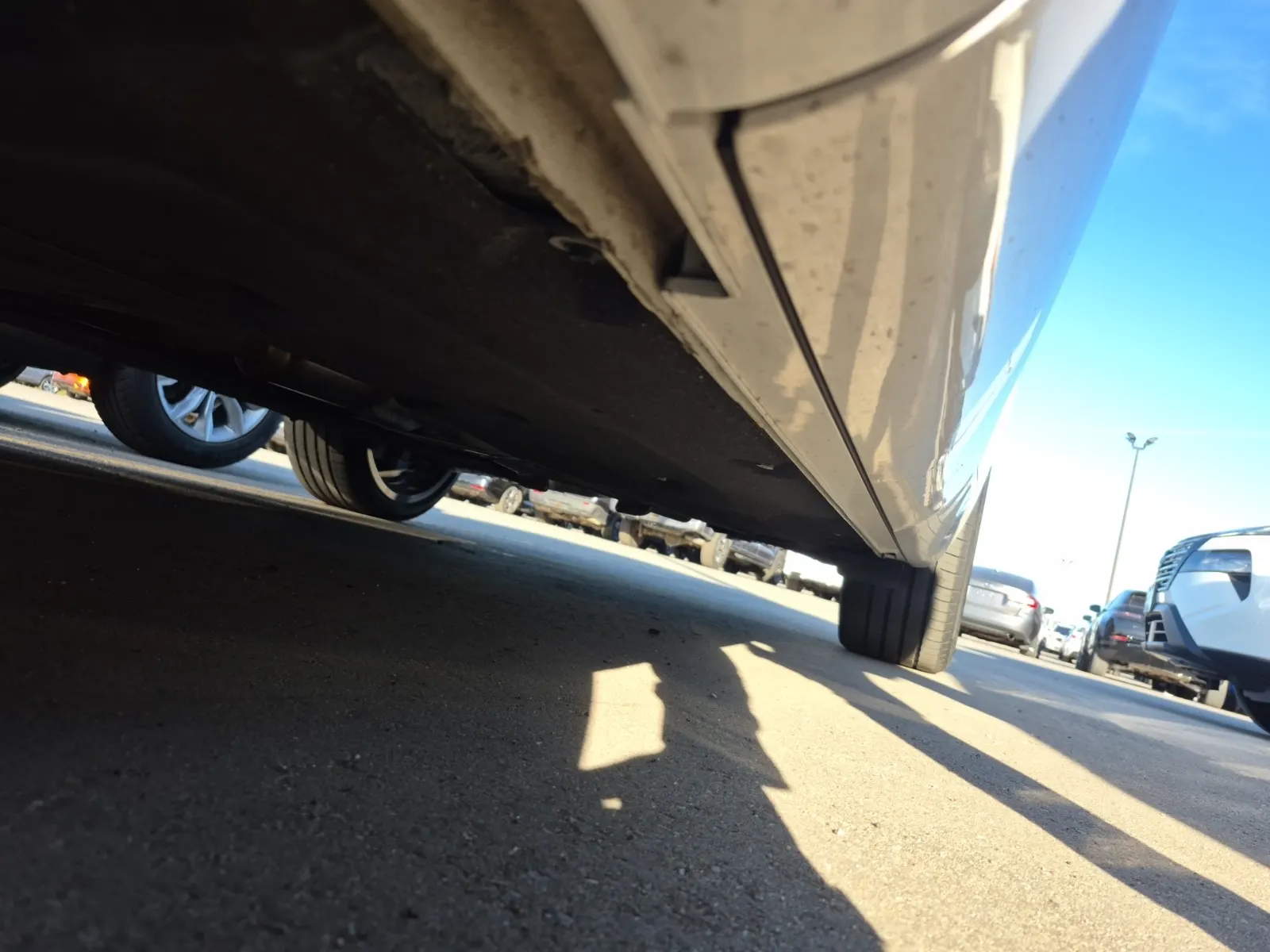 Undercarriage - Driver Photo
