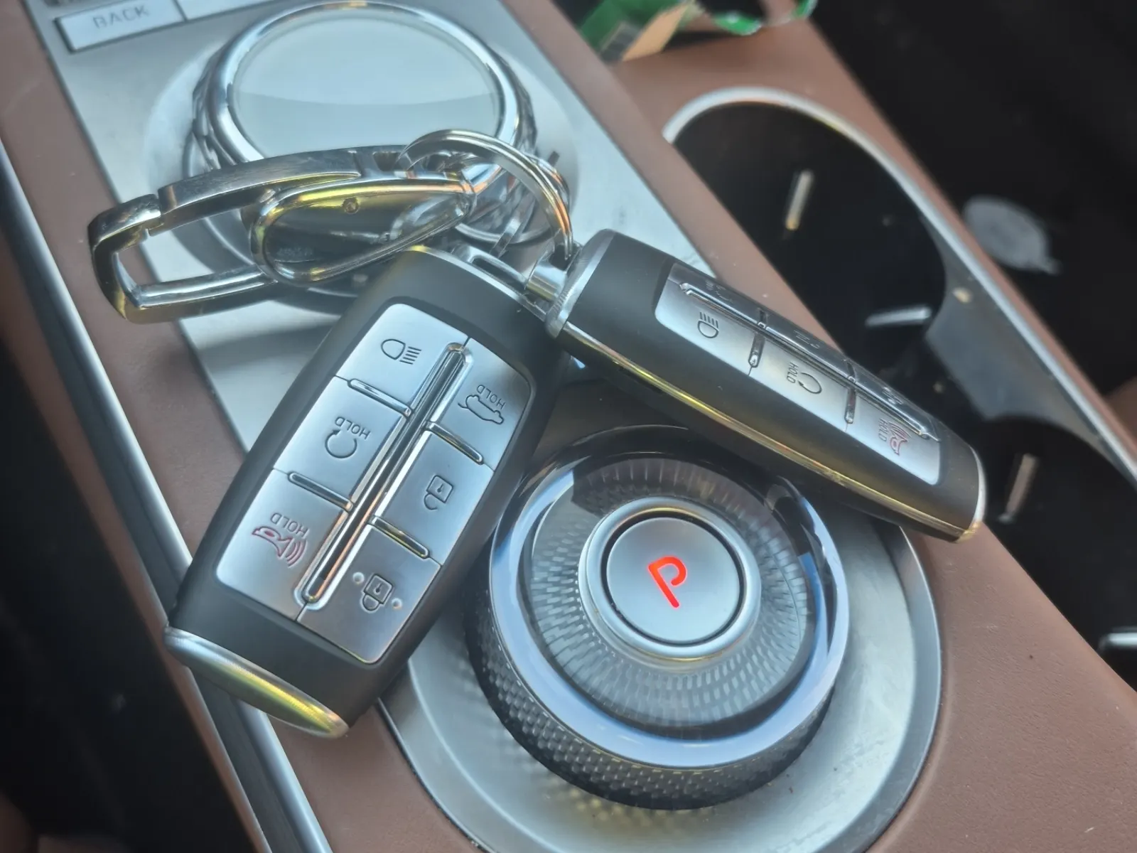 Keys/Fobs/Manual Photo