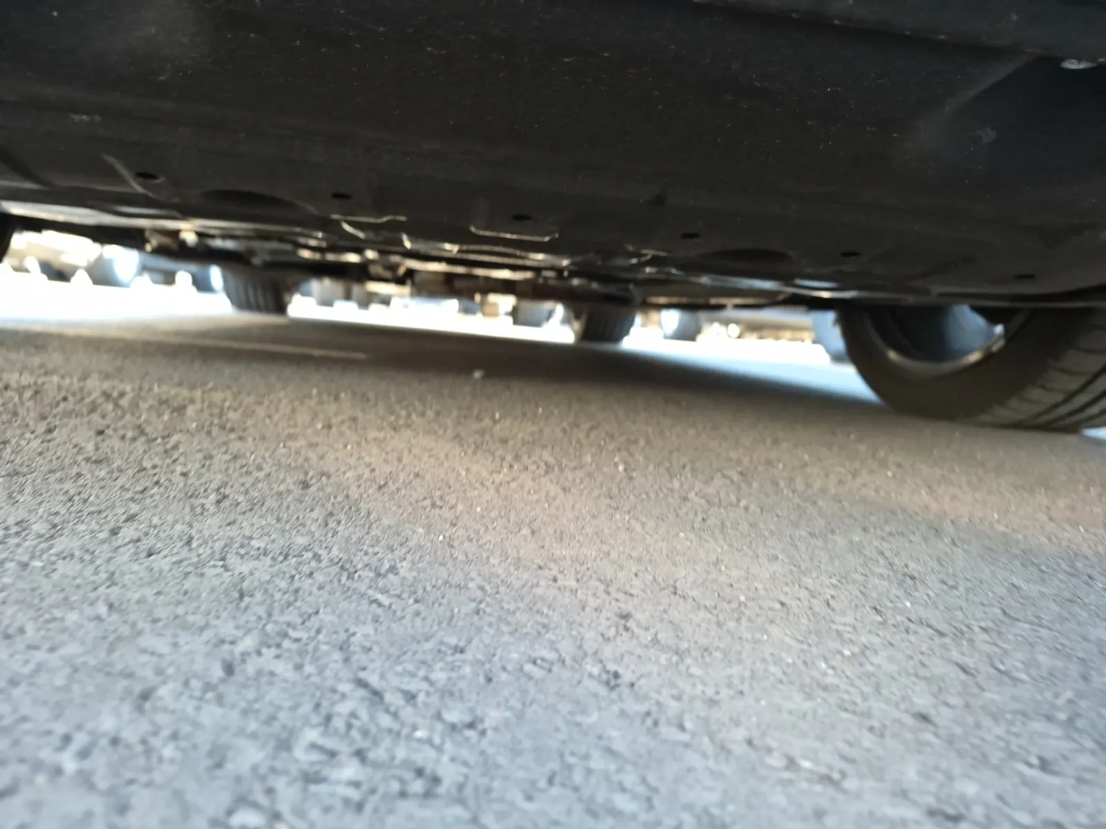 Undercarriage - Front Photo
