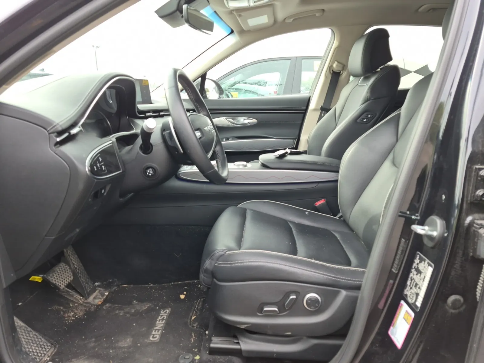 Front Interior Photo