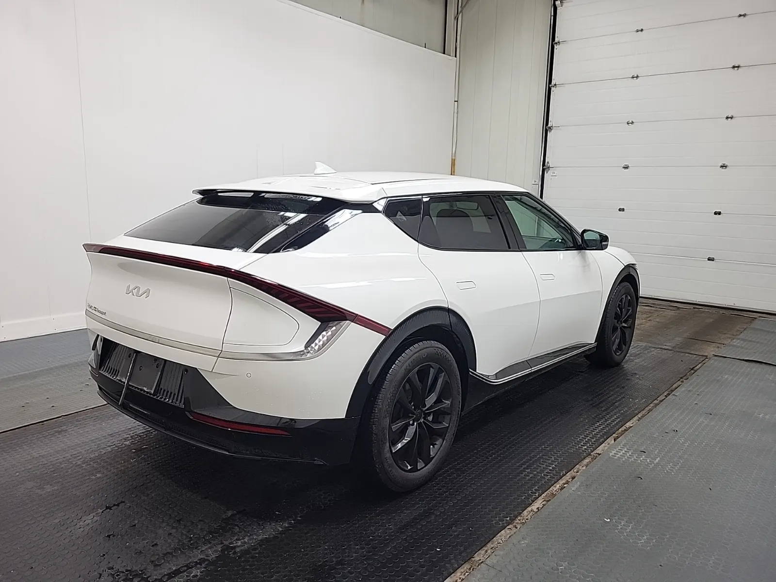 Passenger Rear 3/4 Photo
