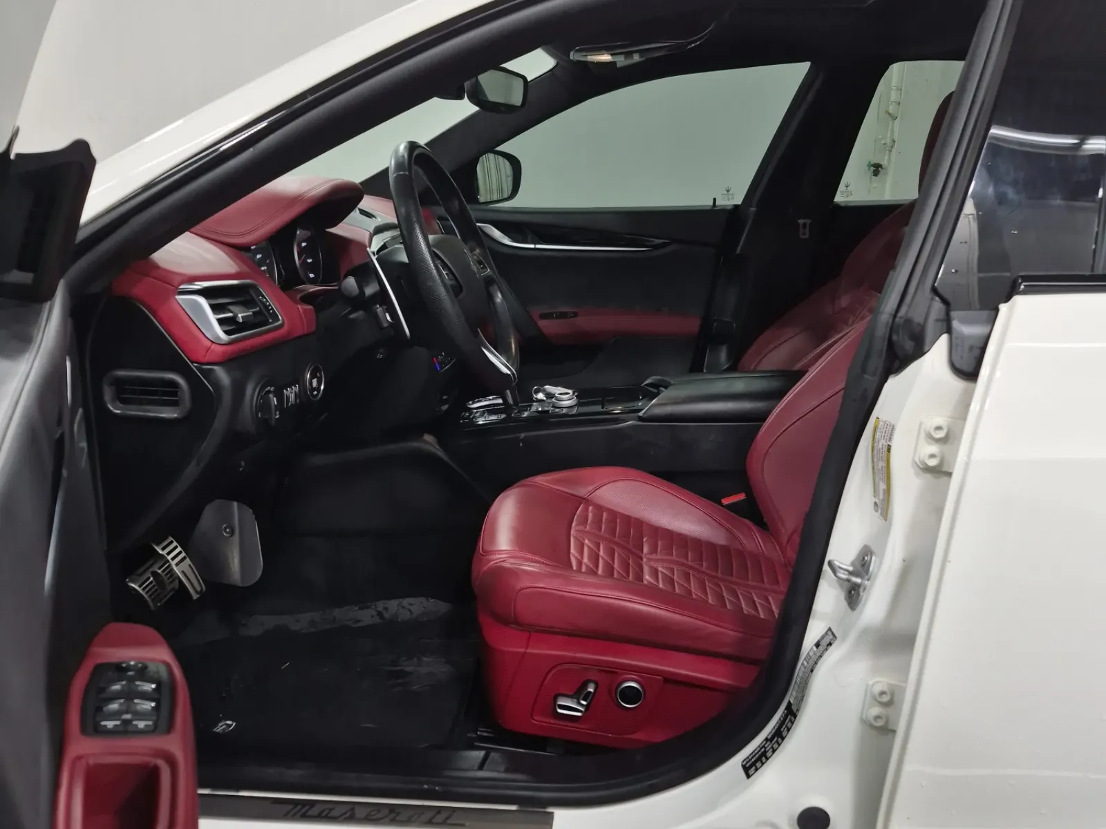 Front Interior Photo