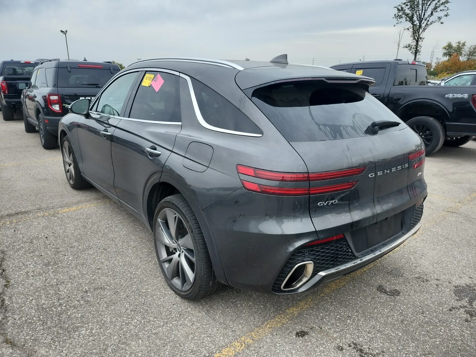 Driver Rear 3/4 Photo