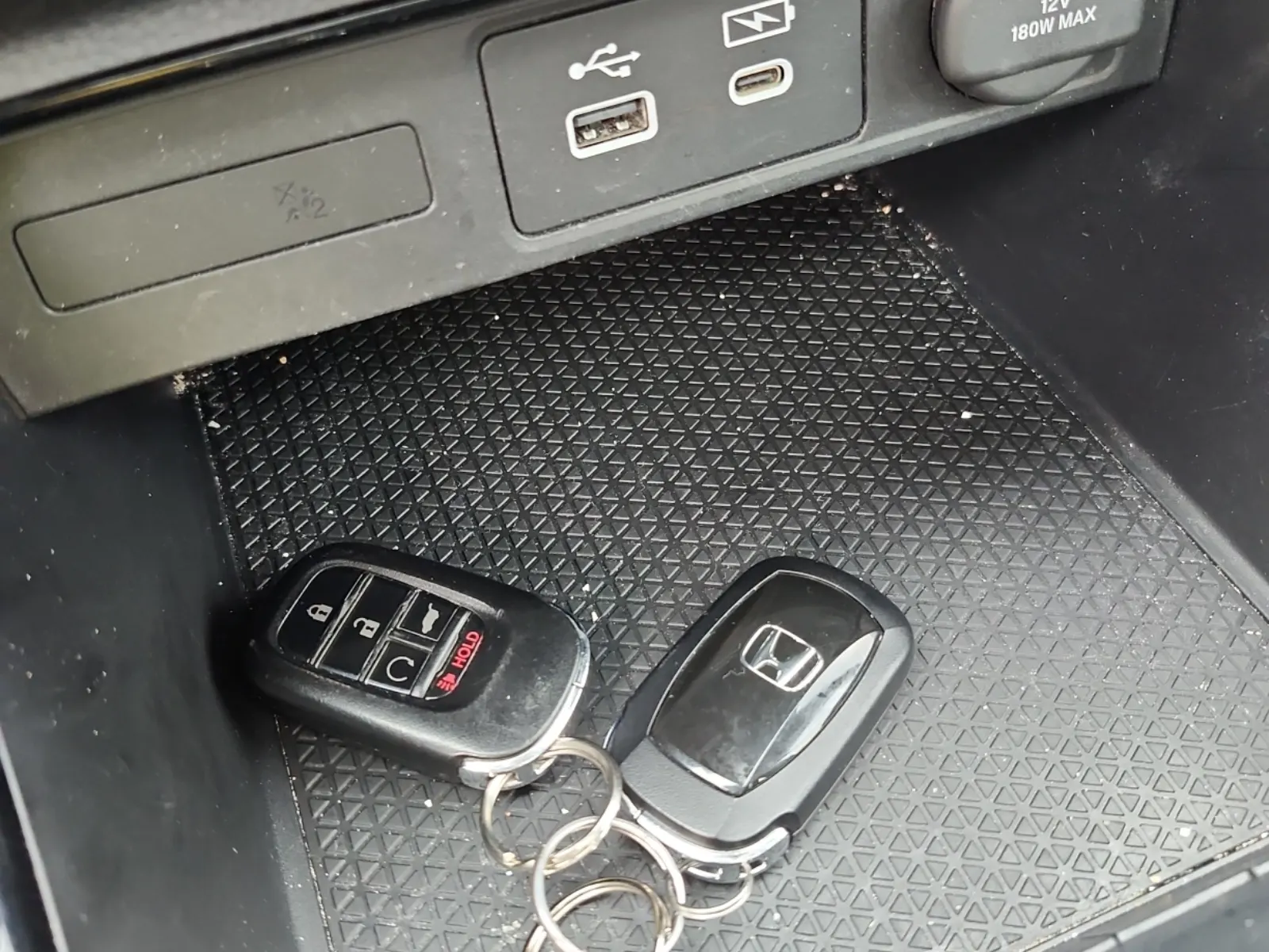 Keys/Fobs/Manual Photo