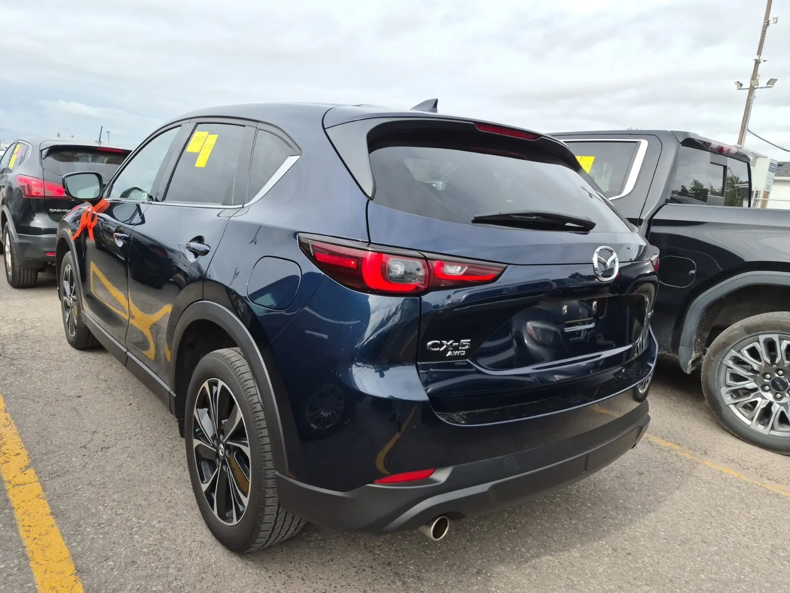 Driver Rear 3/4 Photo