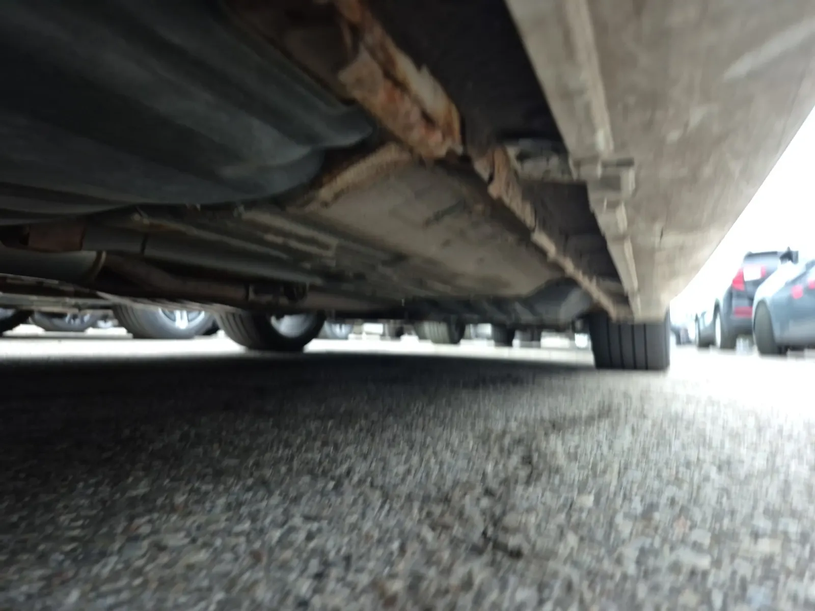 Undercarriage - Passenger Photo