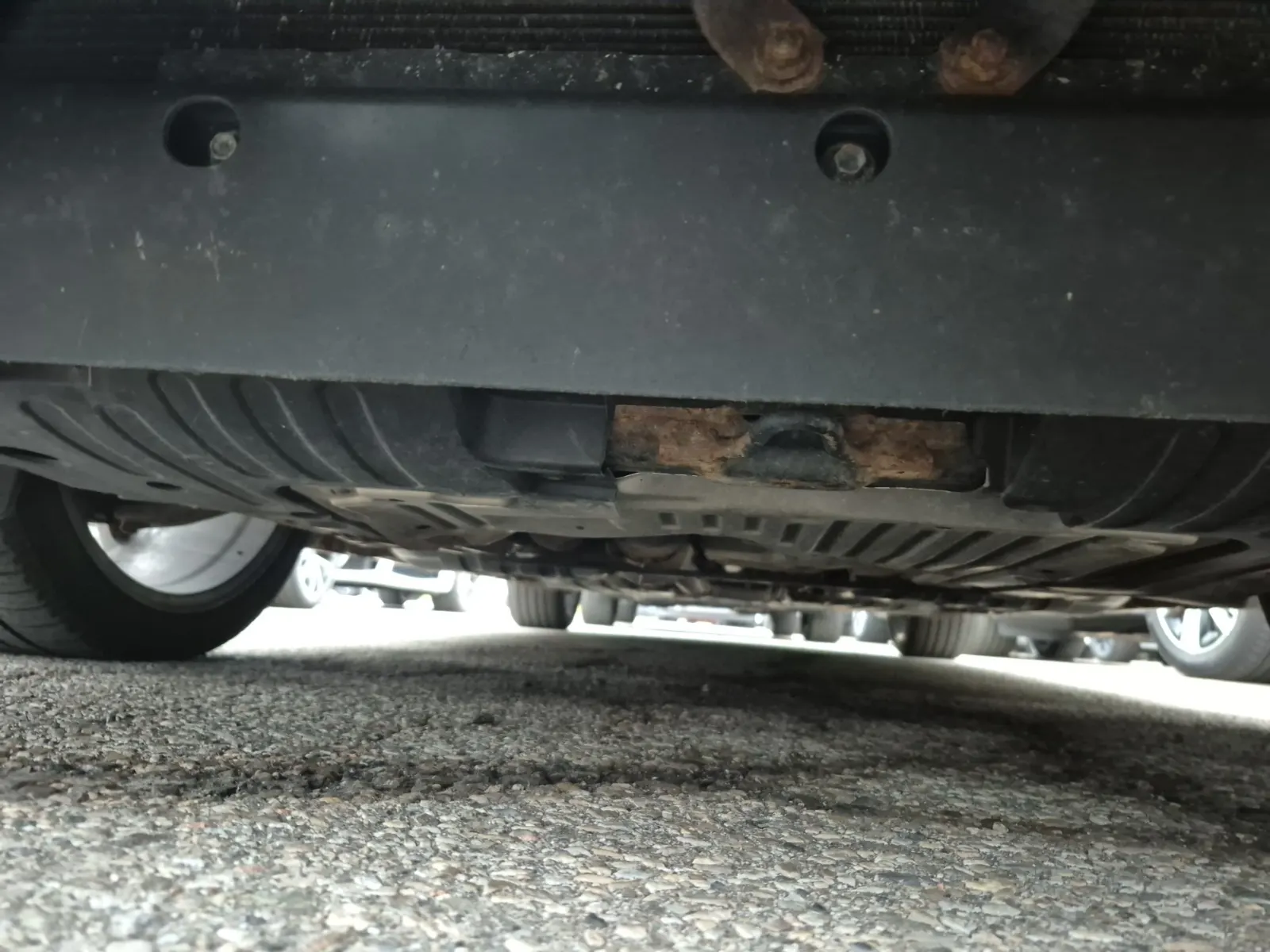 Undercarriage - Front Photo