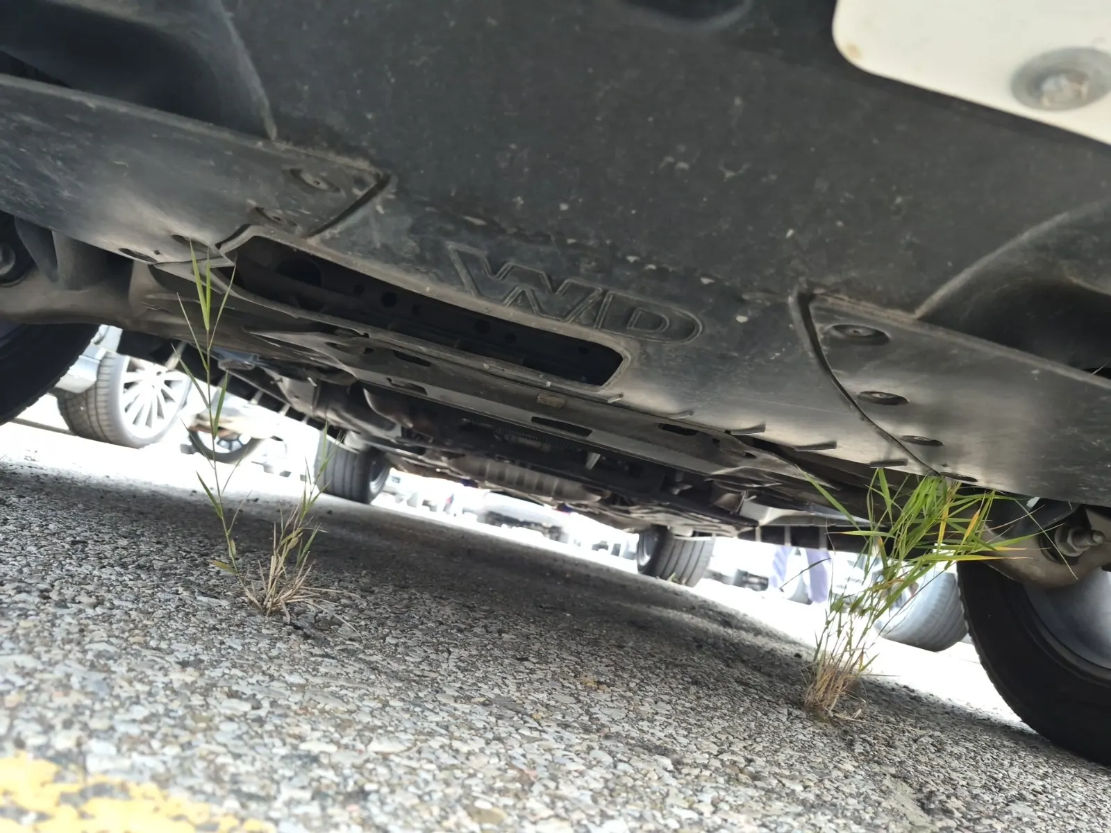 Undercarriage - Front Photo