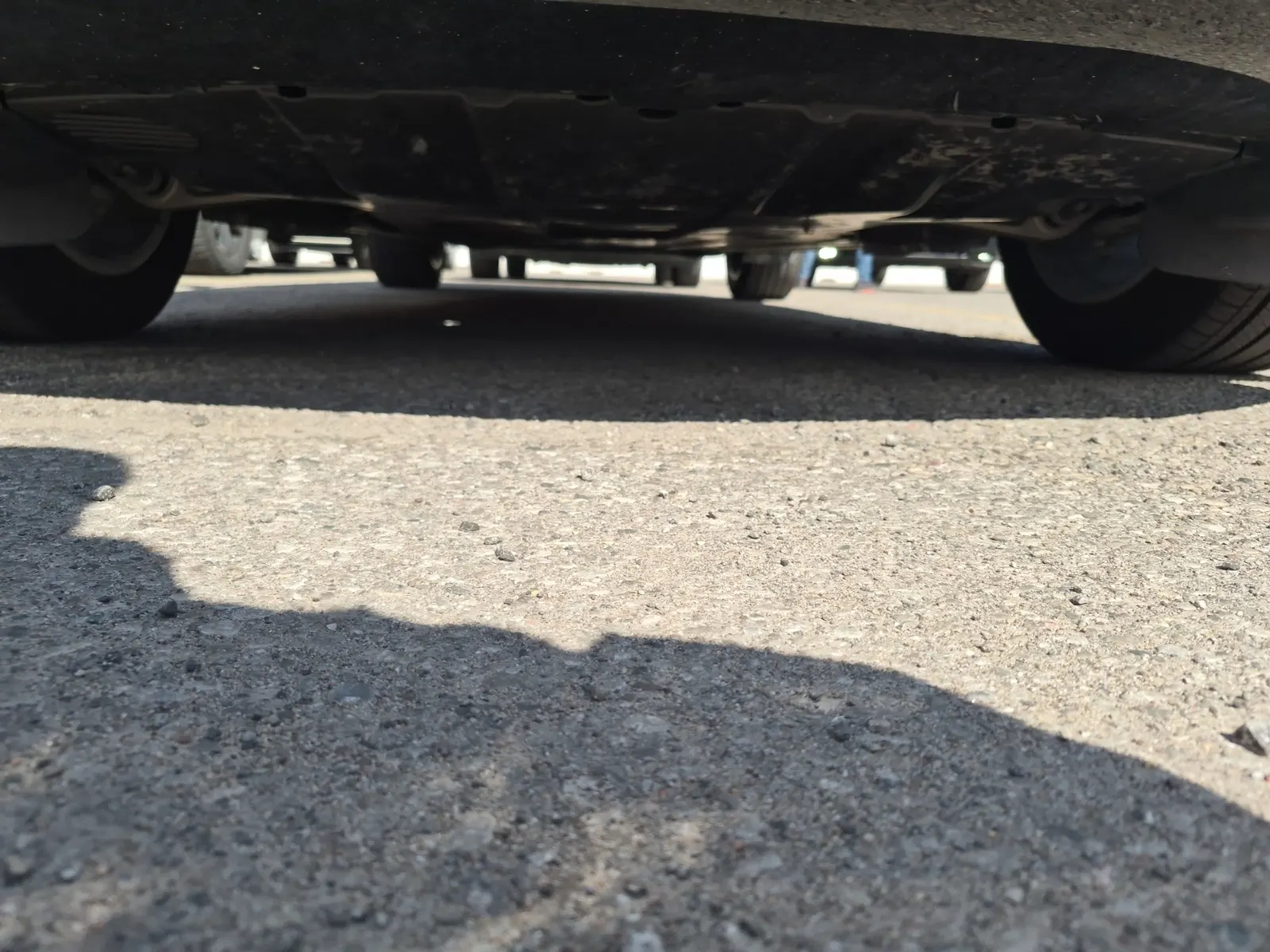 Undercarriage - Front Photo