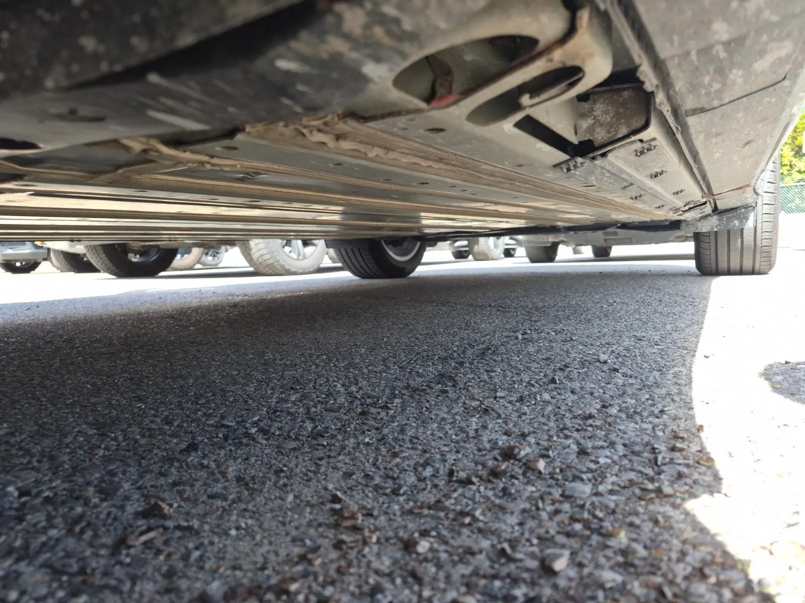 Undercarriage - Driver Photo
