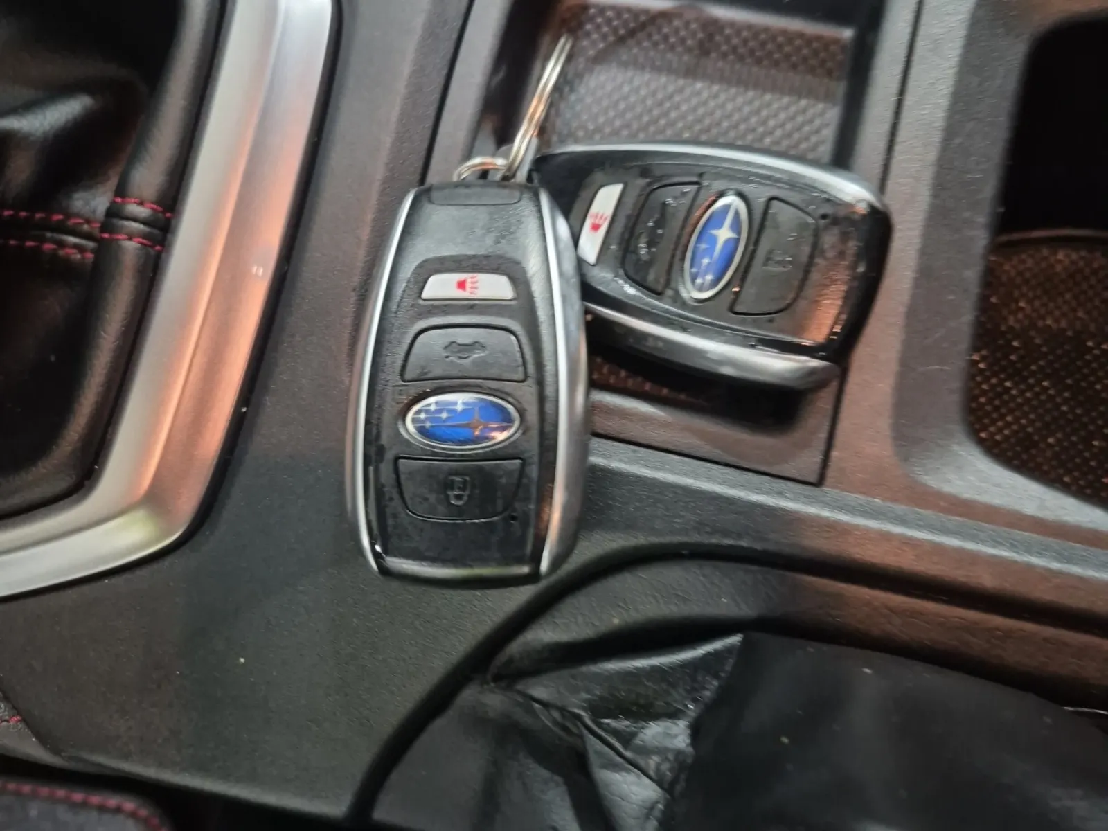 Keys/Fobs/Manual Photo
