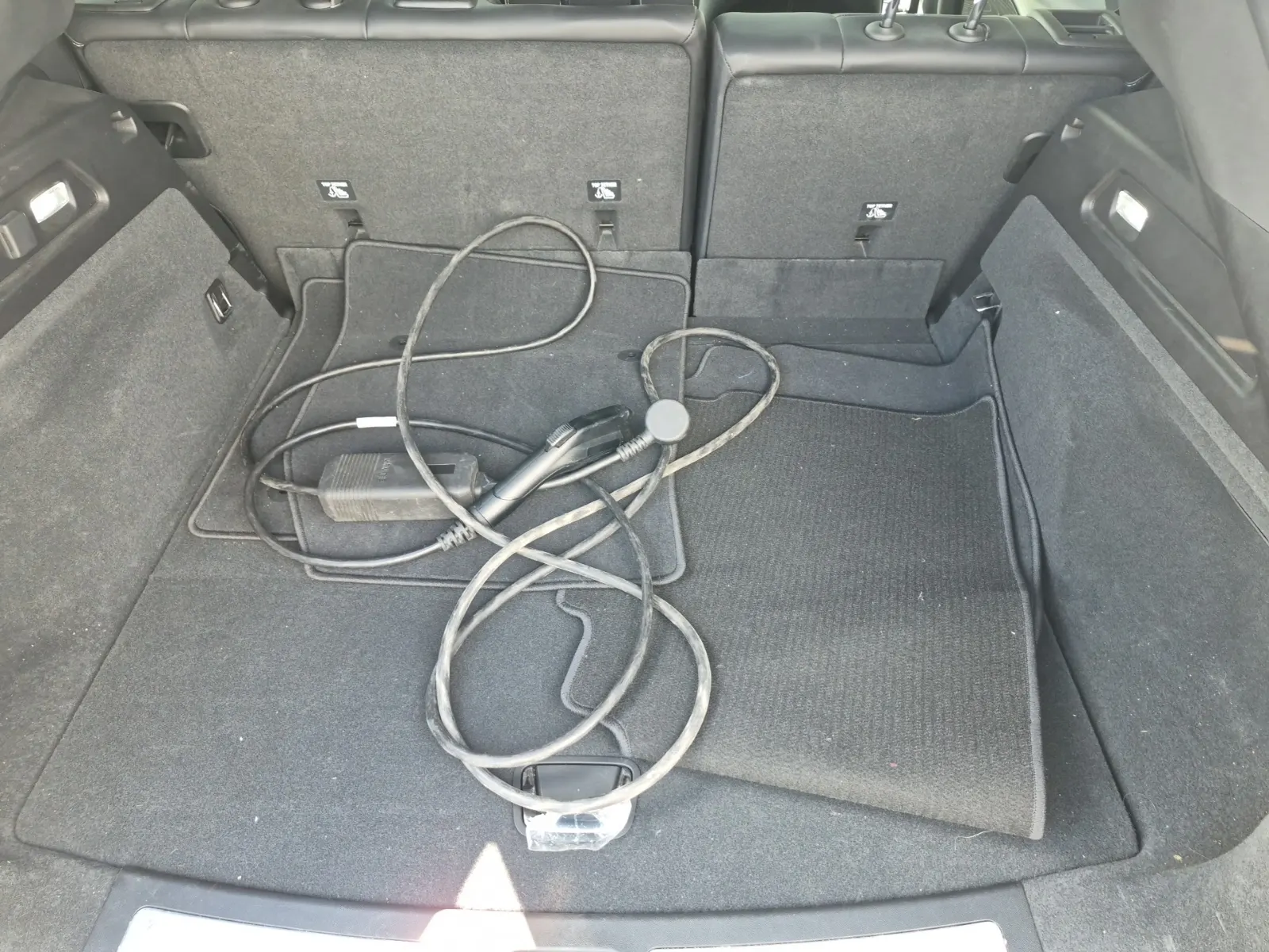 Charging Cable Photo