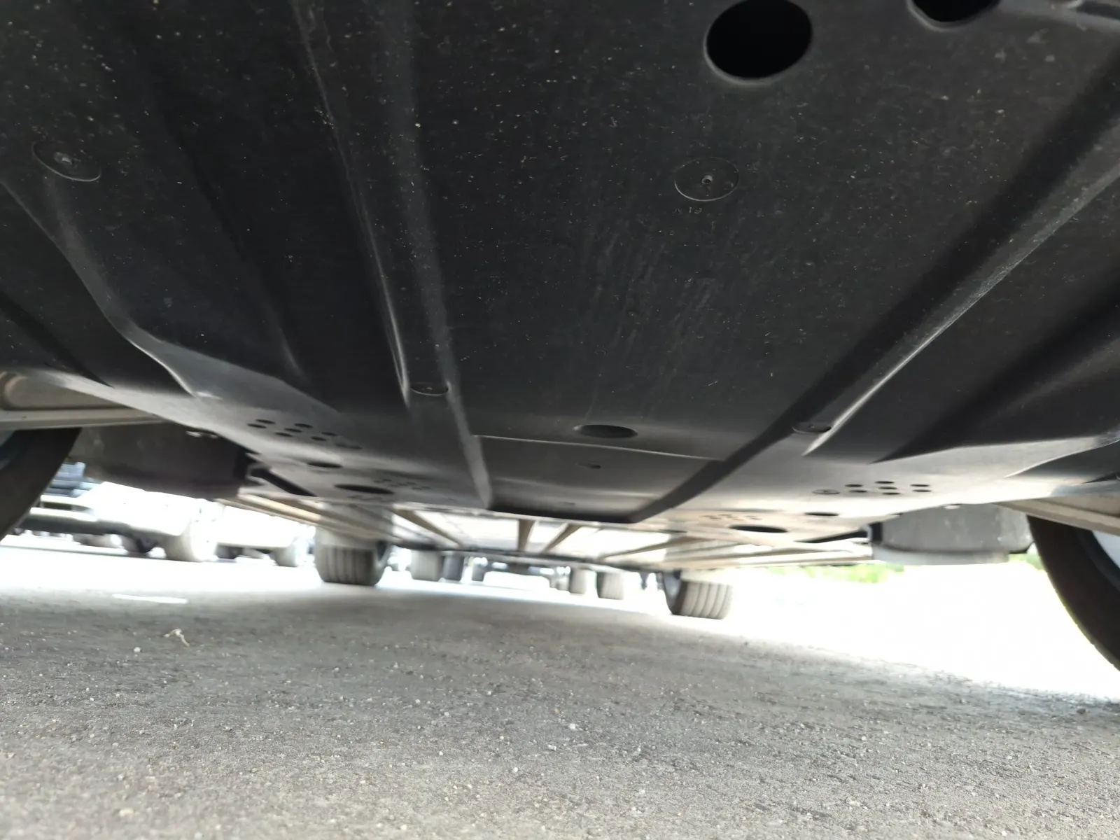 Undercarriage - Front Photo
