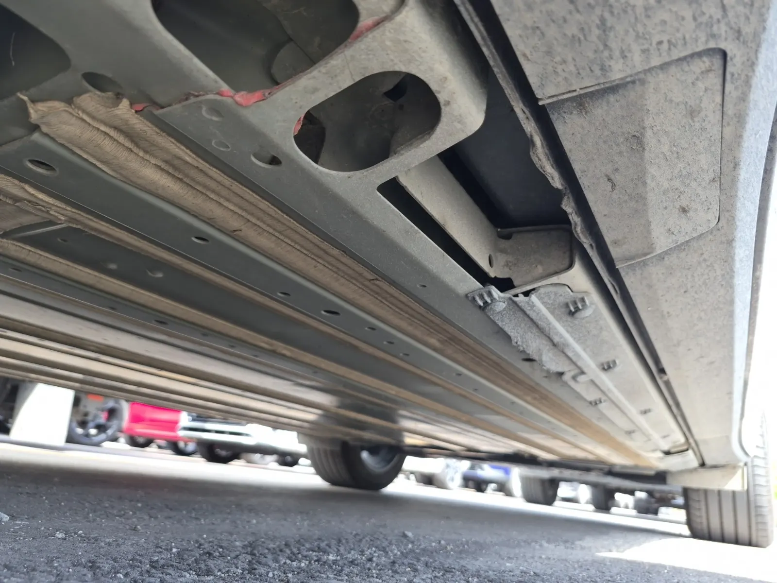 Undercarriage - Driver Photo