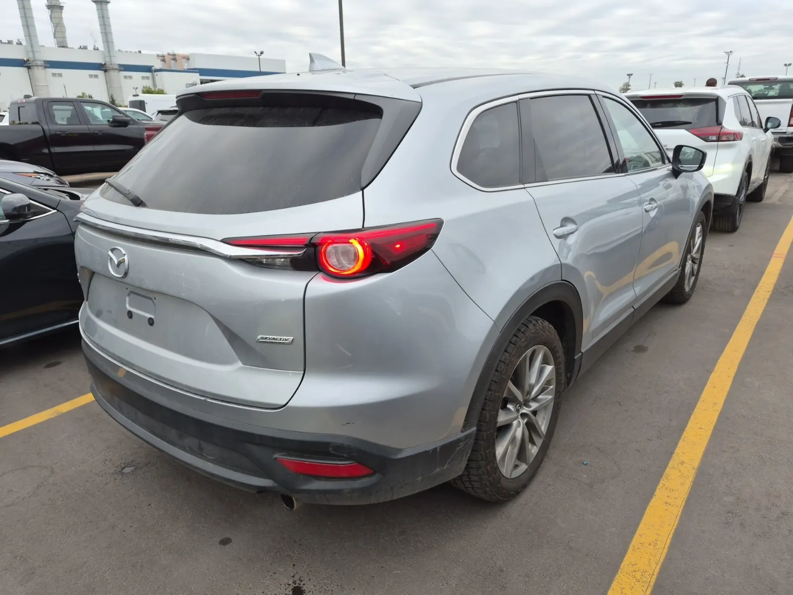 Passenger Rear 3/4 Photo