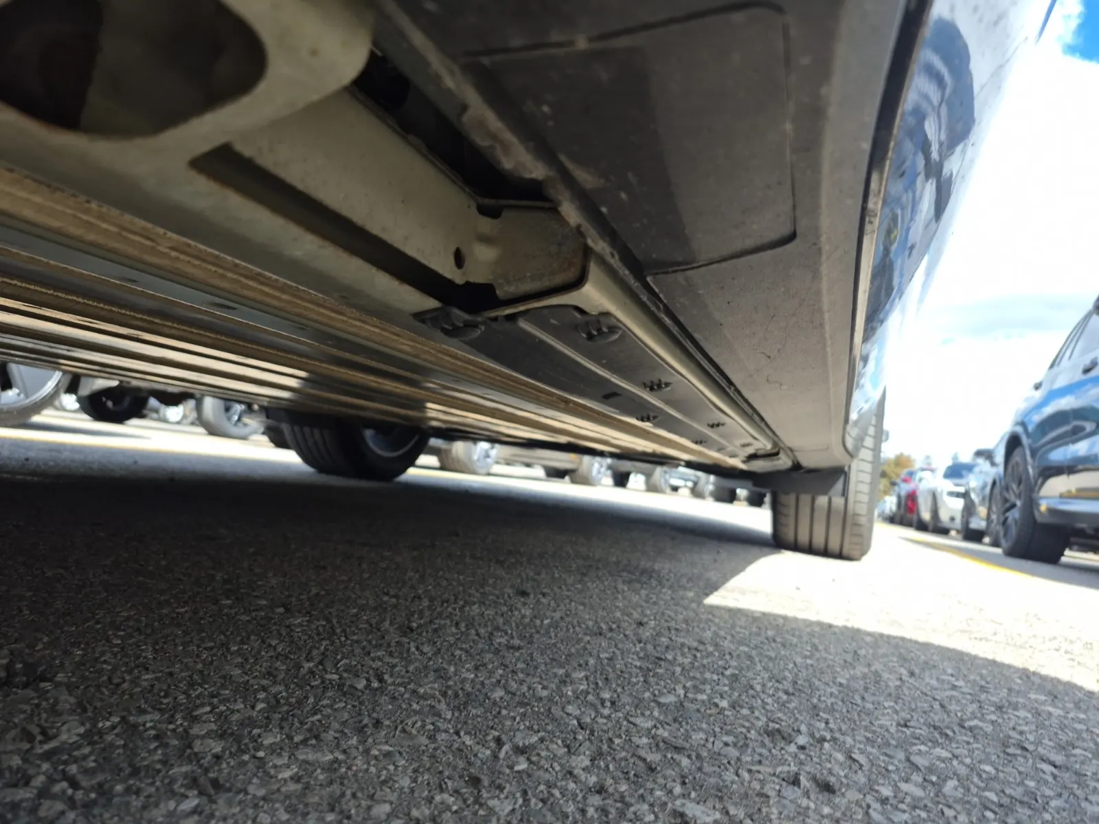 Undercarriage - Driver Photo