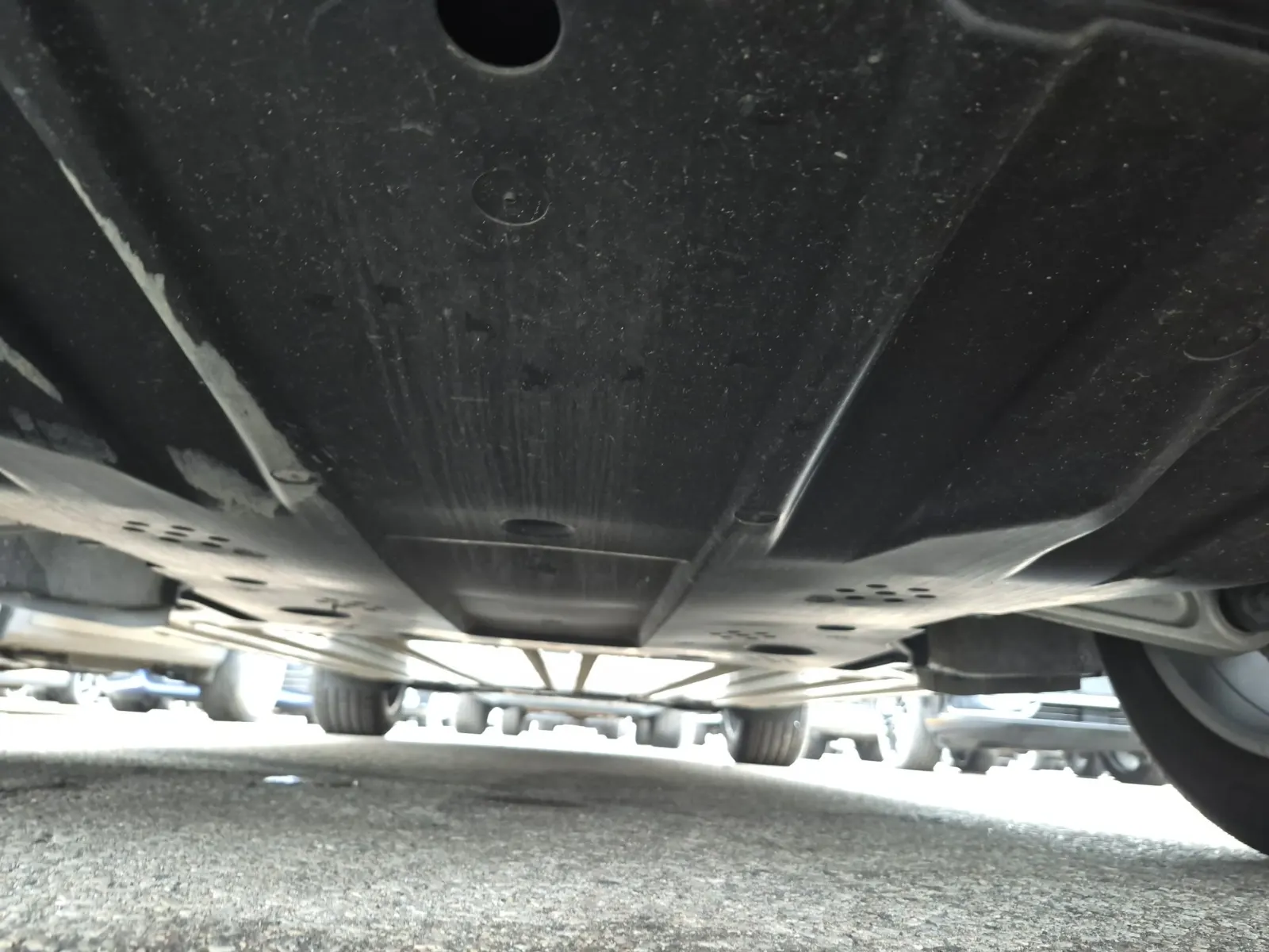 Undercarriage - Front Photo