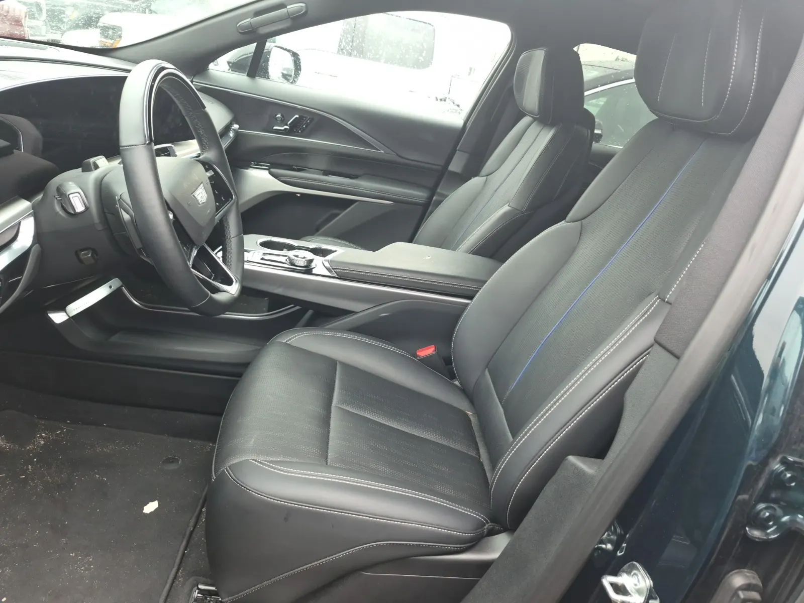 Front Interior Photo