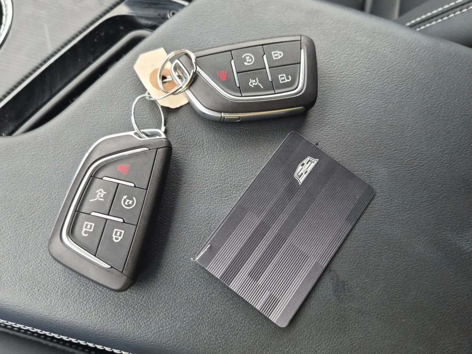 Keys/Fobs/Manual Photo