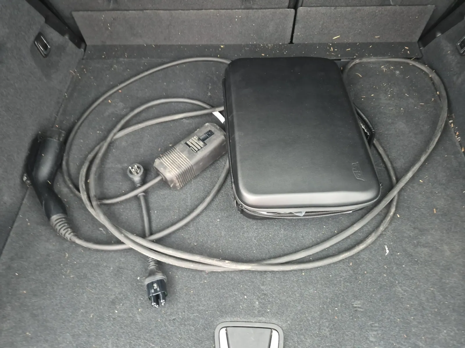 Charging Cable Photo
