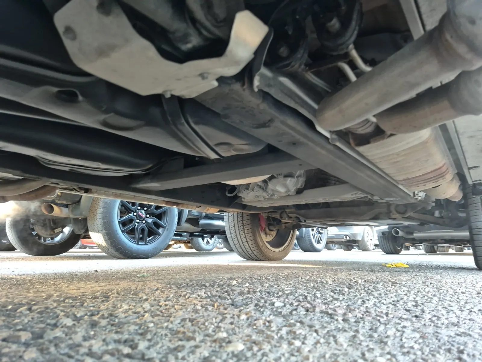 Undercarriage - Passenger Photo