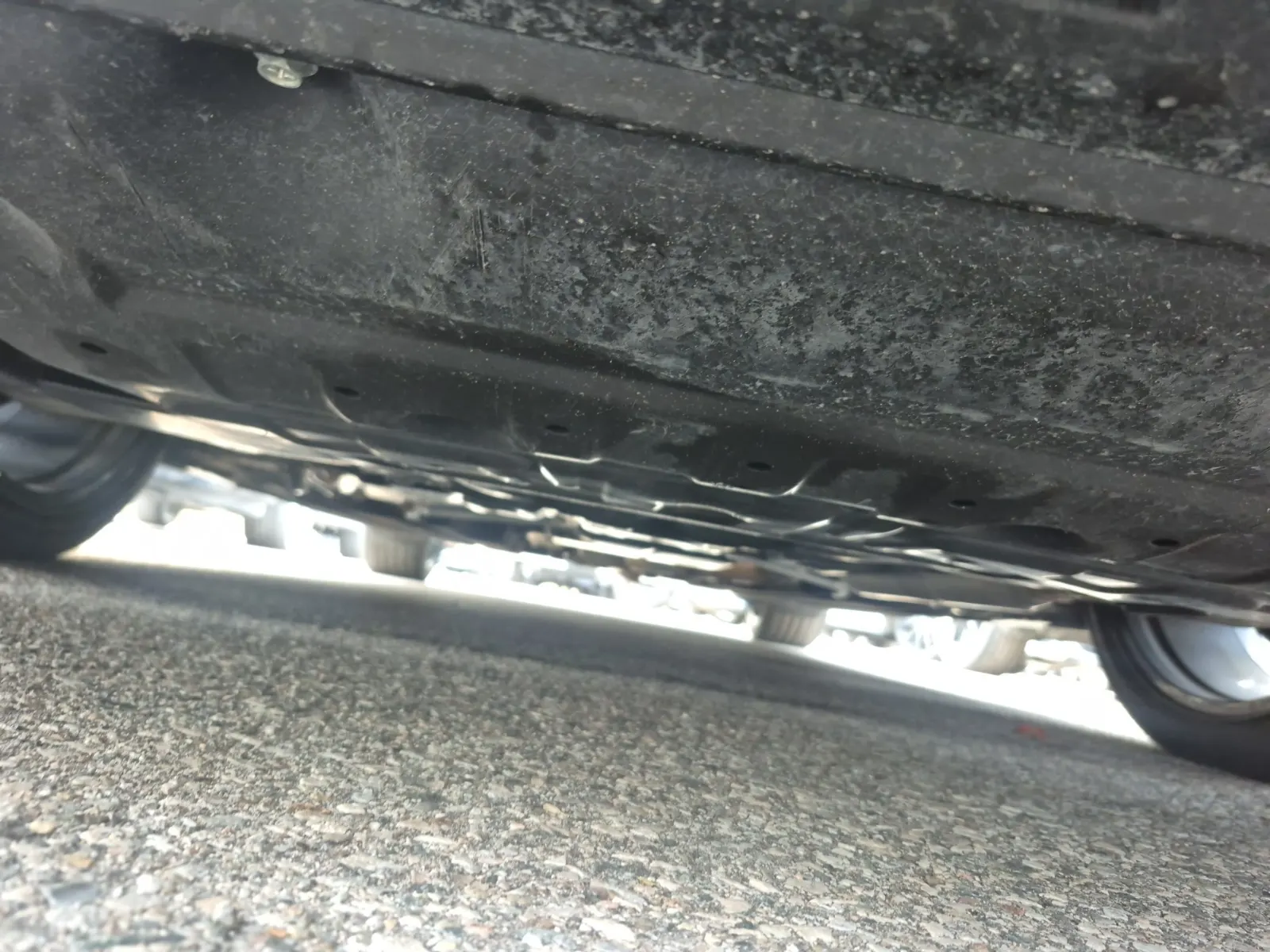 Undercarriage - Front Photo