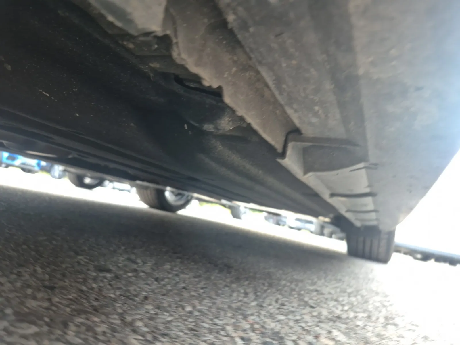 Undercarriage - Driver Photo