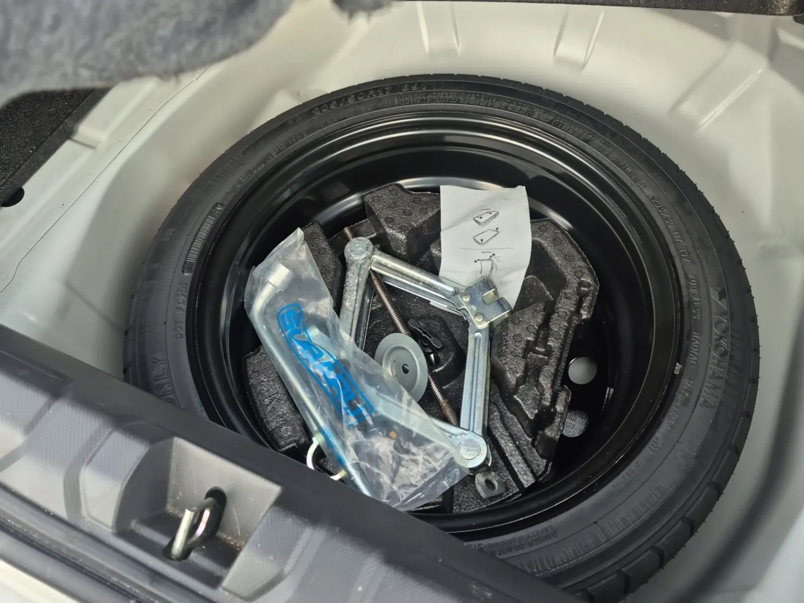 Spare Tire & Wheel Photo