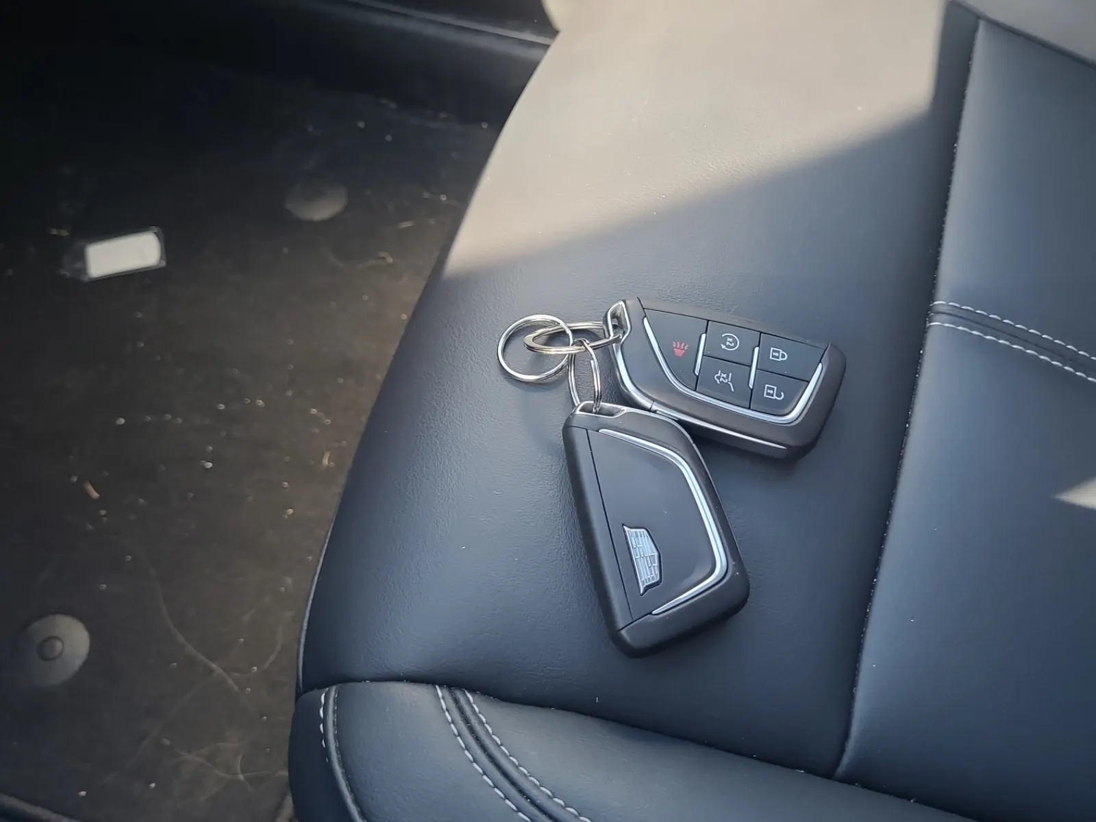 Keys/Fobs/Manual Photo
