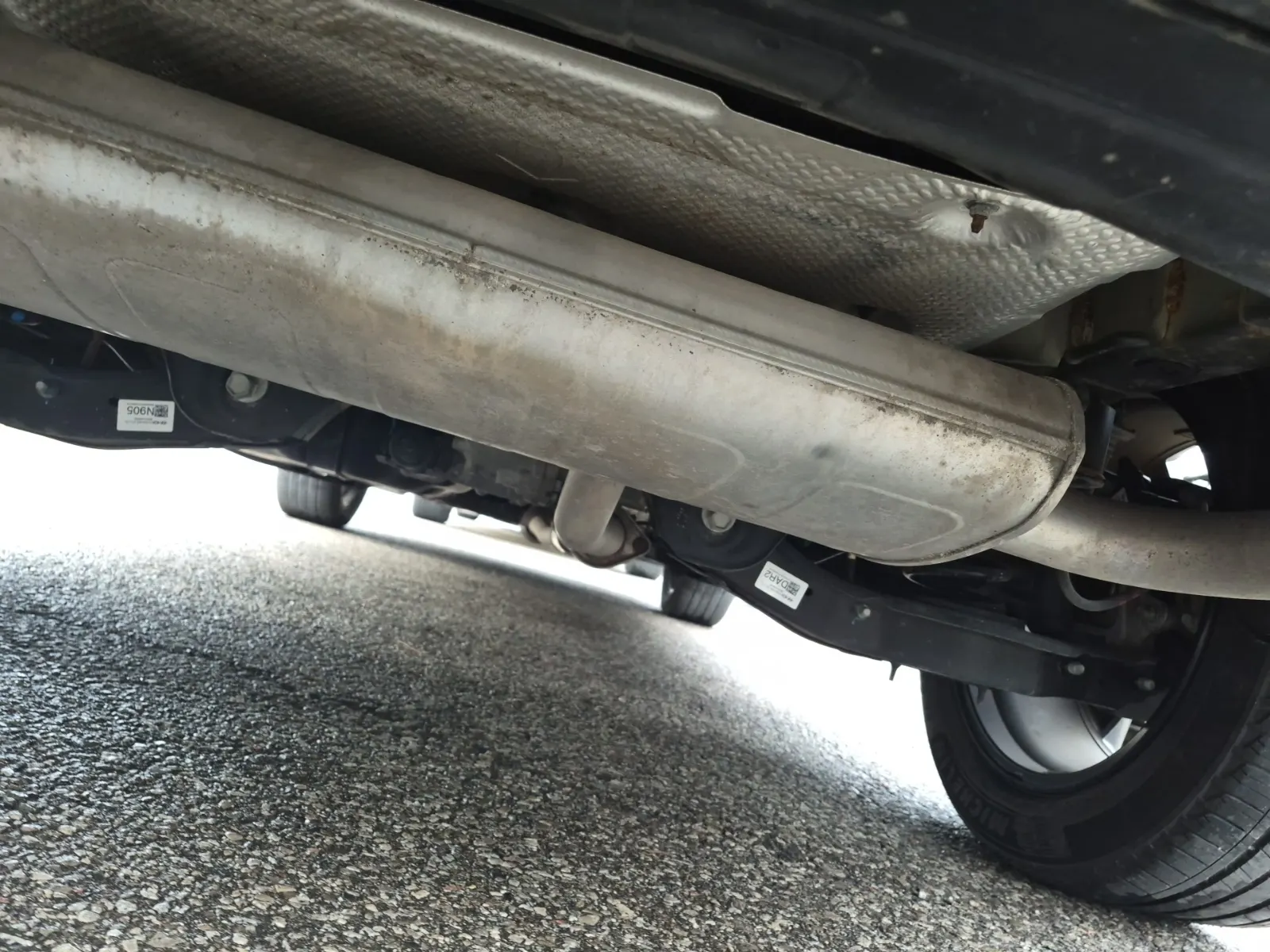 Undercarriage - Rear Photo