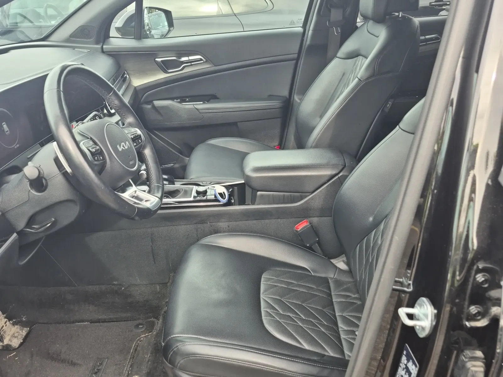 Front Interior Photo