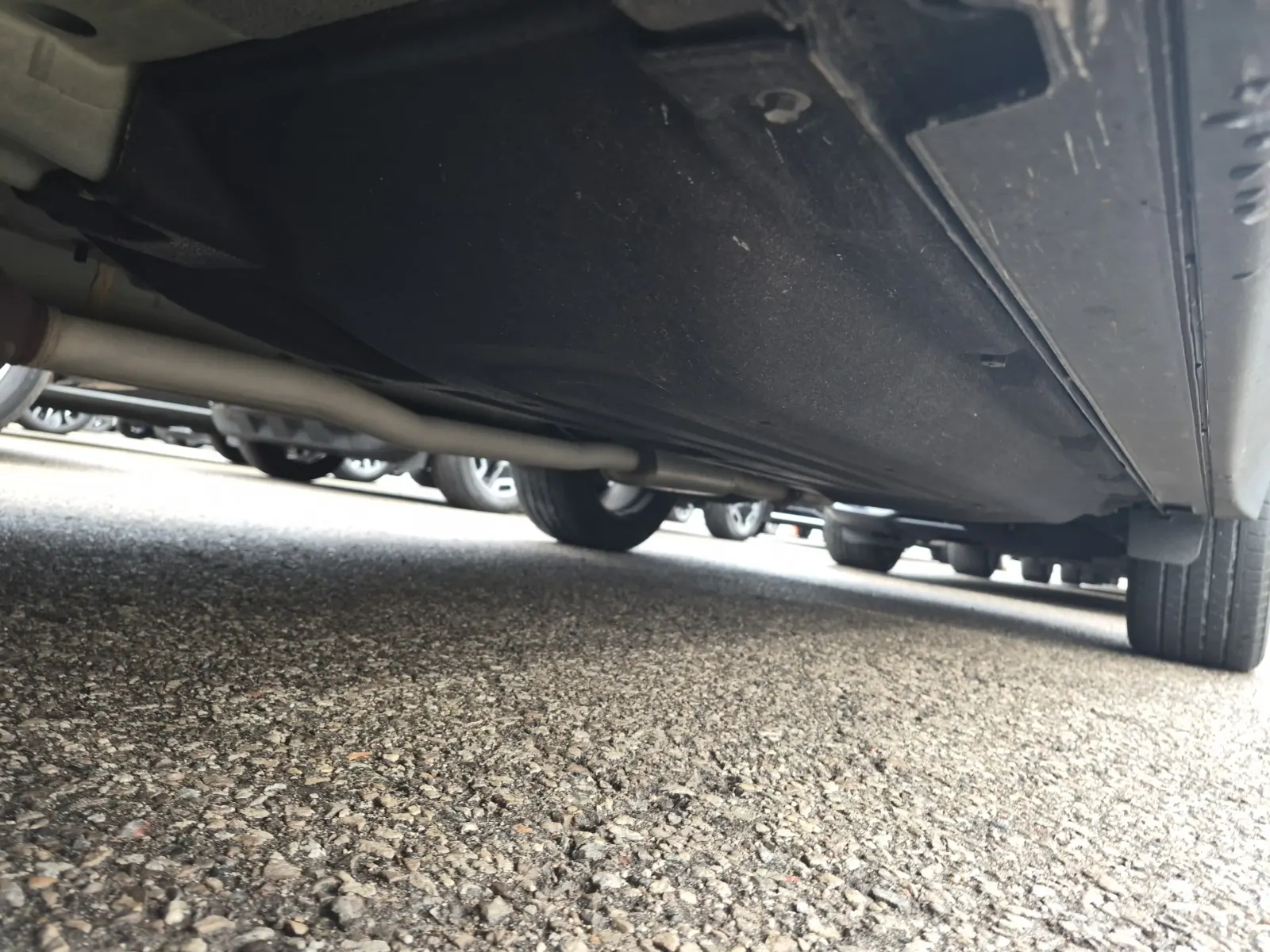 Undercarriage - Driver Photo